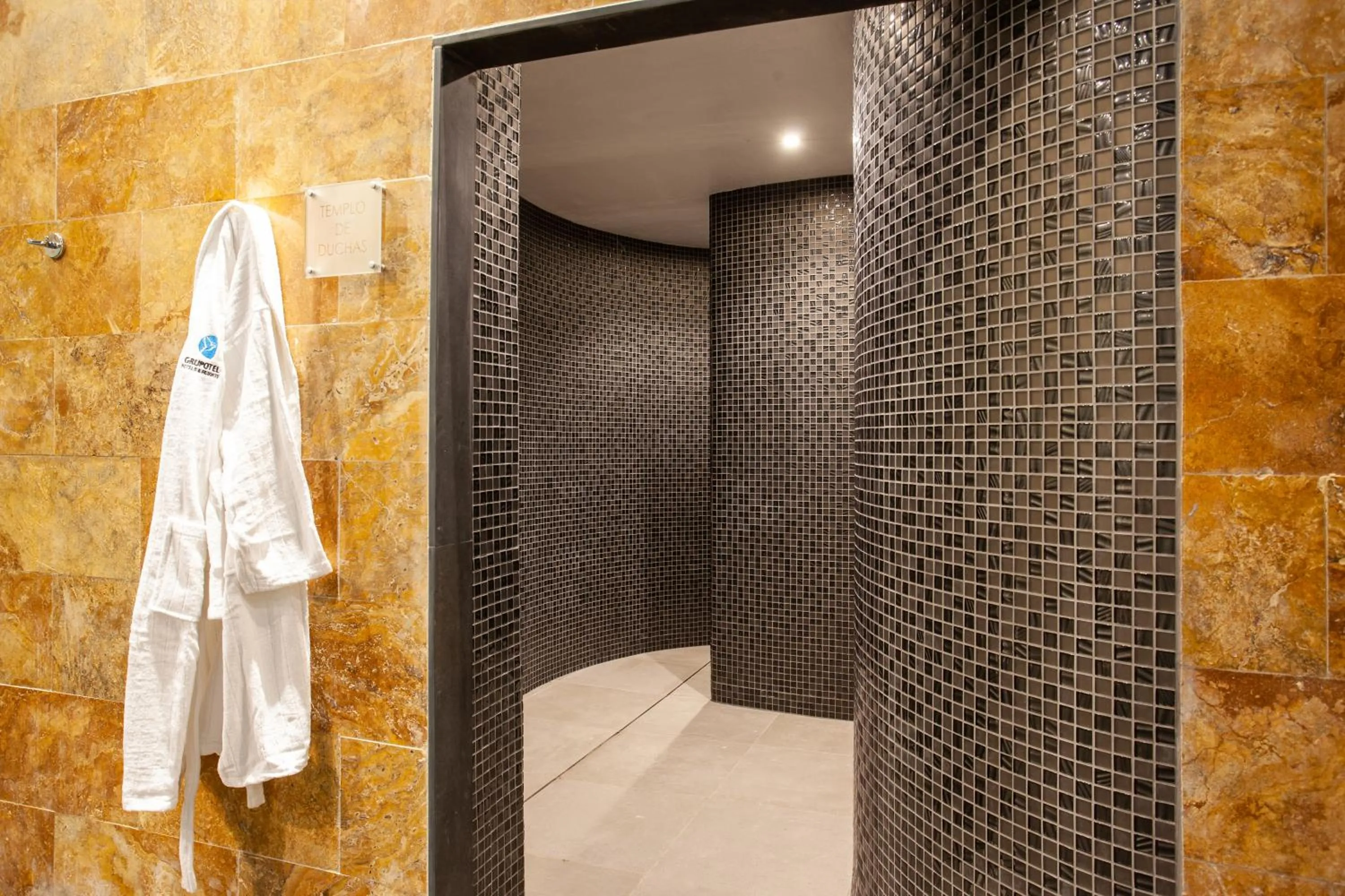 Spa and wellness centre/facilities in Grupotel Playa de Palma Suites & Spa