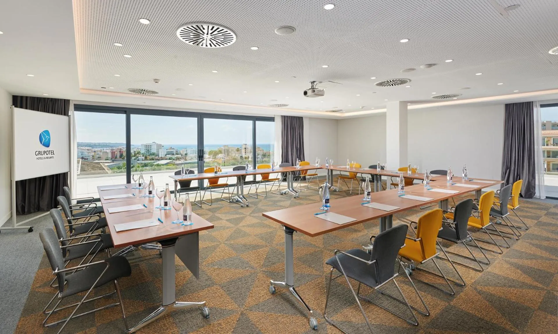 Meeting/conference room in Grupotel Playa de Palma Suites & Spa