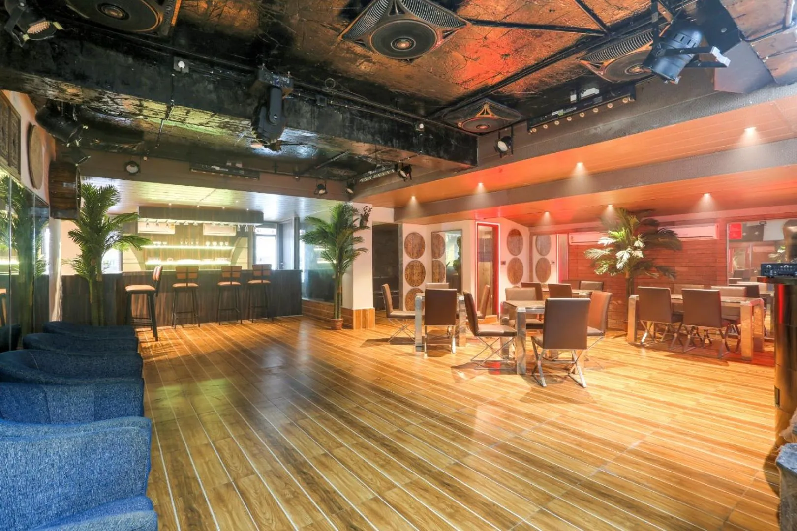 Nightclub / DJ in Summit Calangute Resort & Spa