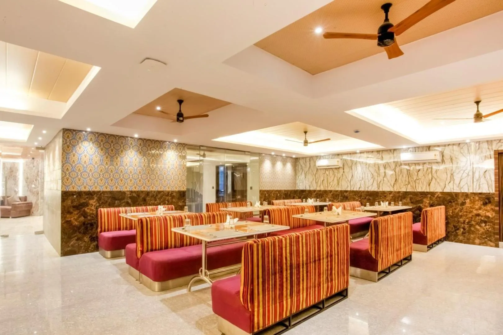 Restaurant/places to eat in Summit Calangute Resort & Spa