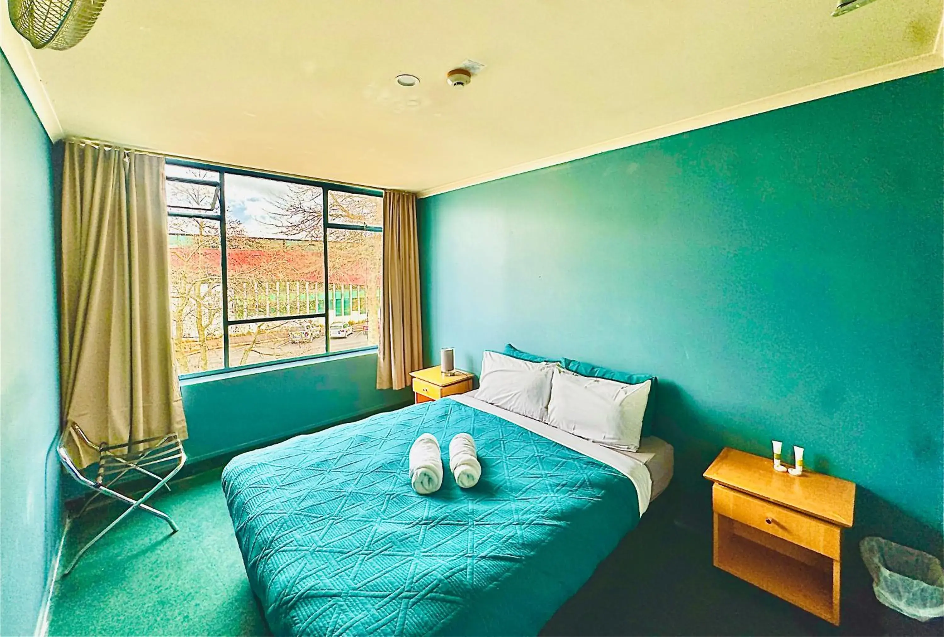 Double Room in Rotorua Downtown Backpackers Double Room in Rotorua Downtown Backpackers