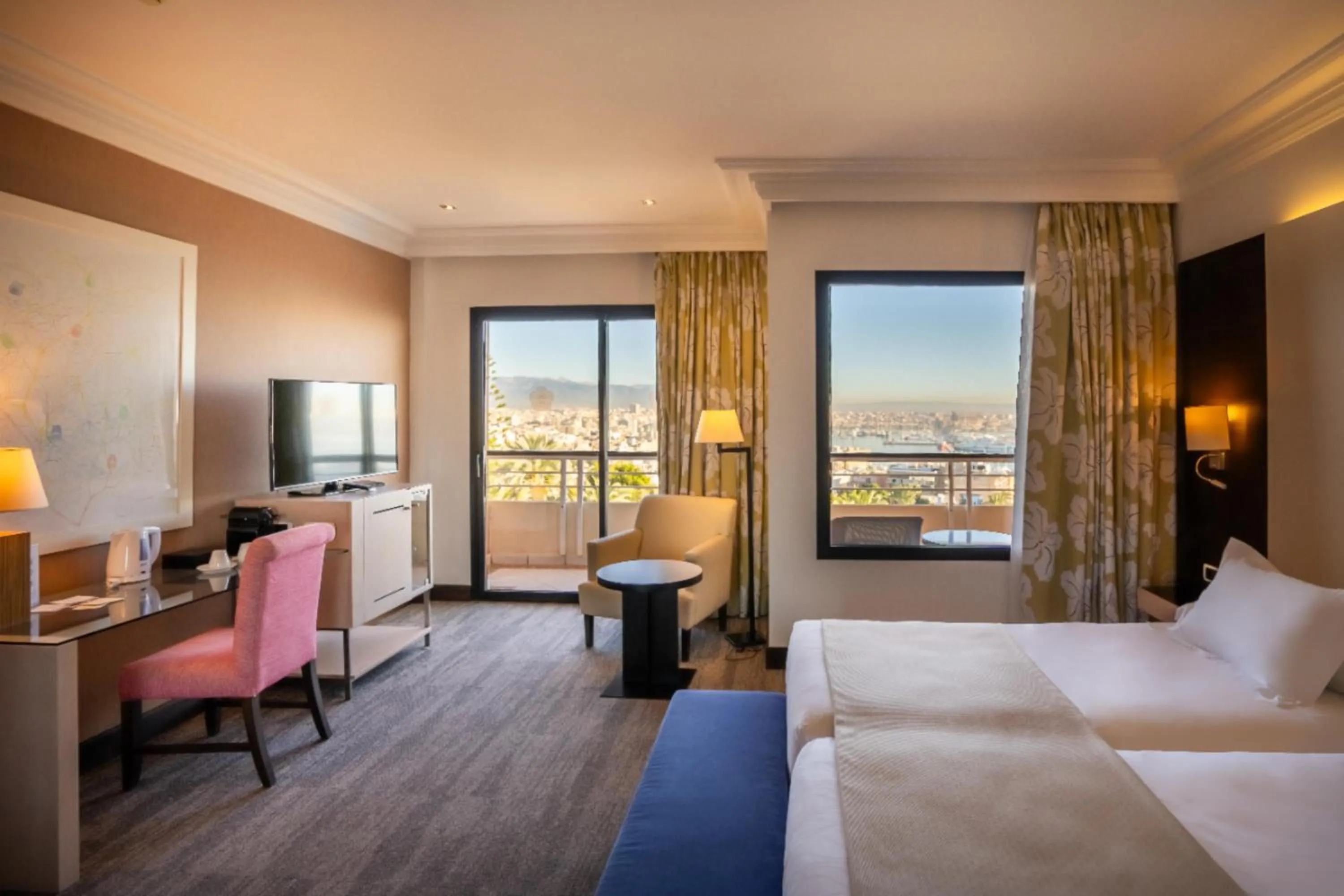 Photo of the whole room, Bed in GPRO Valparaiso Palace & Spa