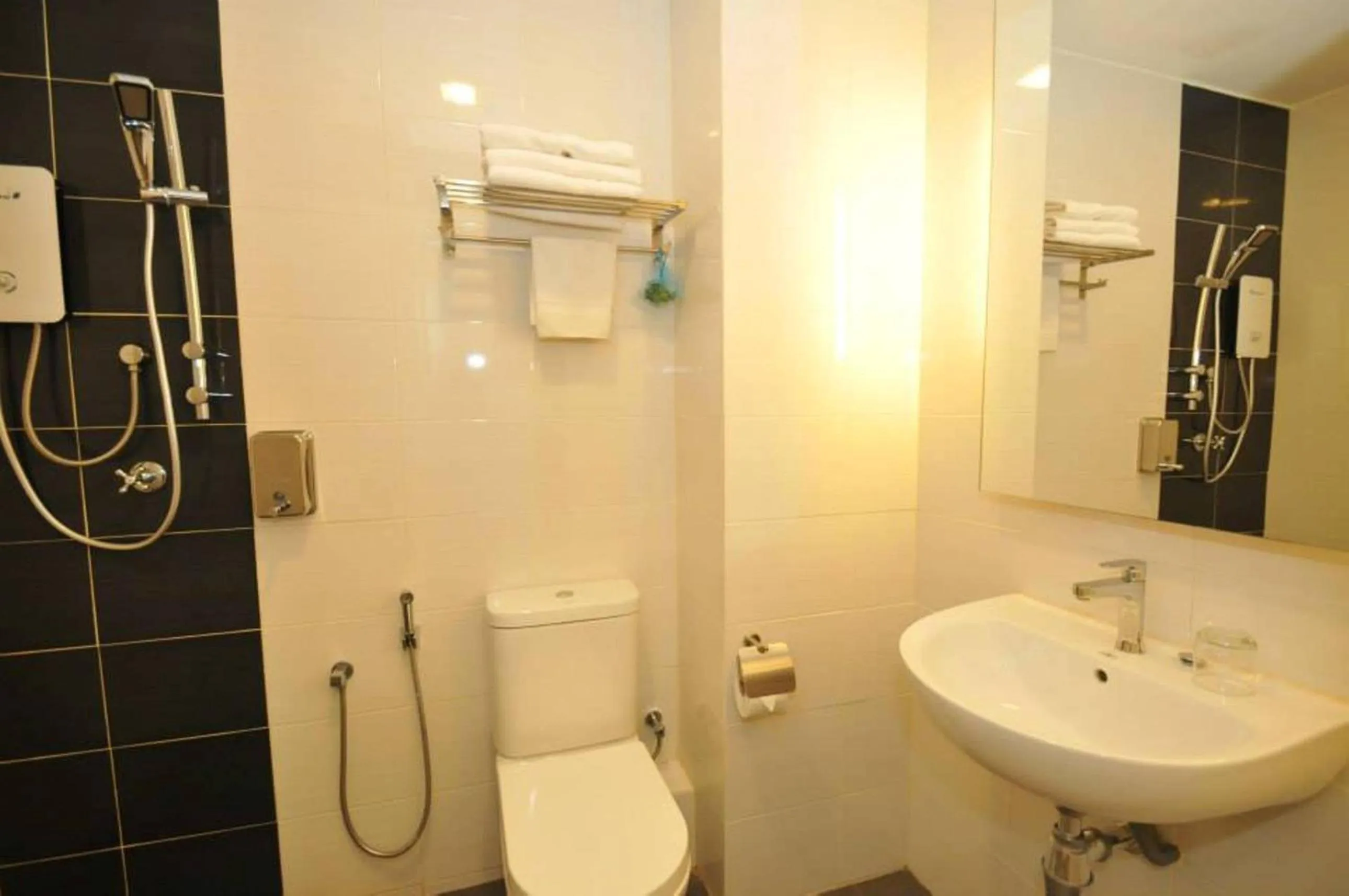 Bathroom in U Design Hotel Temerloh