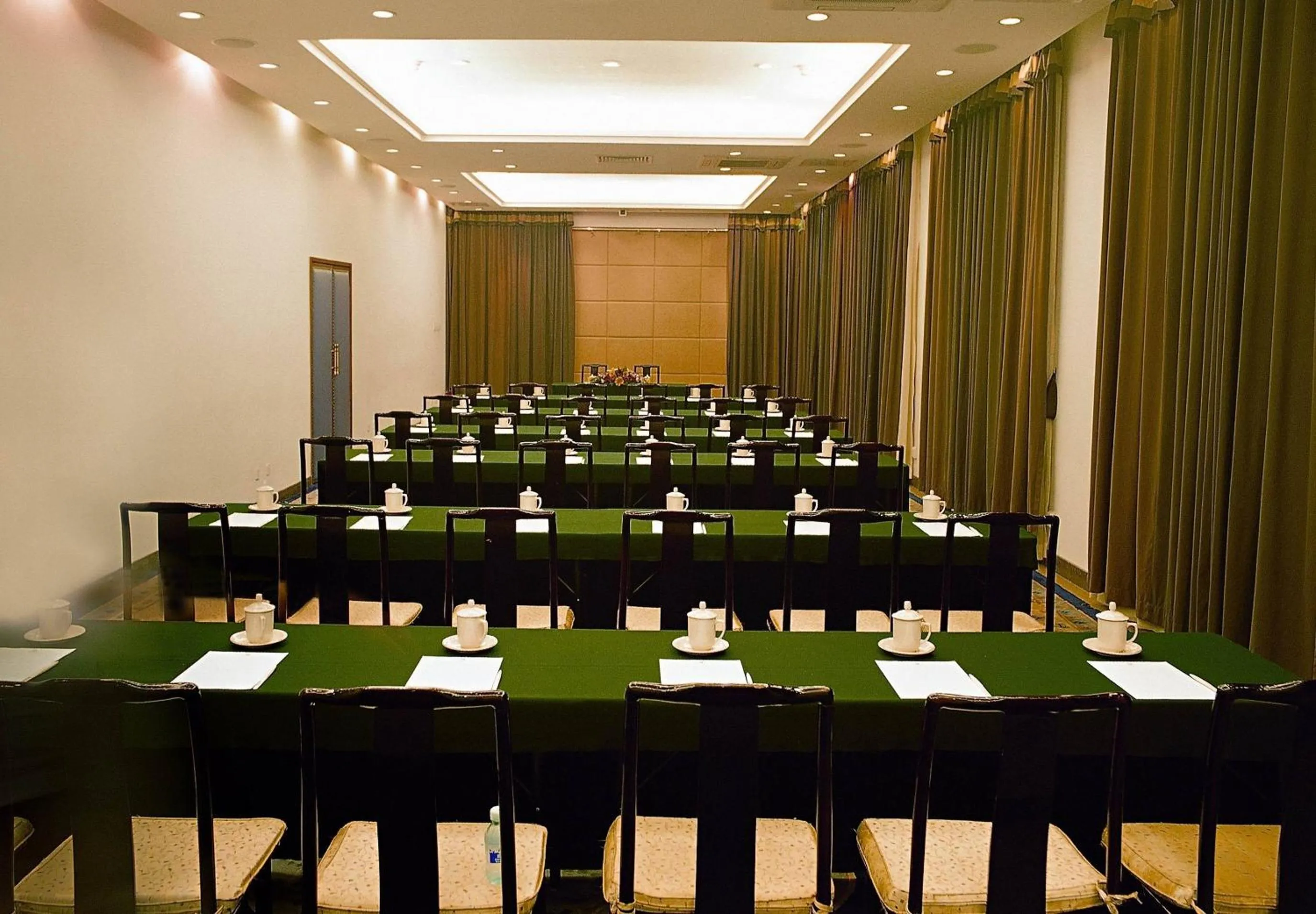 Business facilities in Jianguo Qianmen Beijing