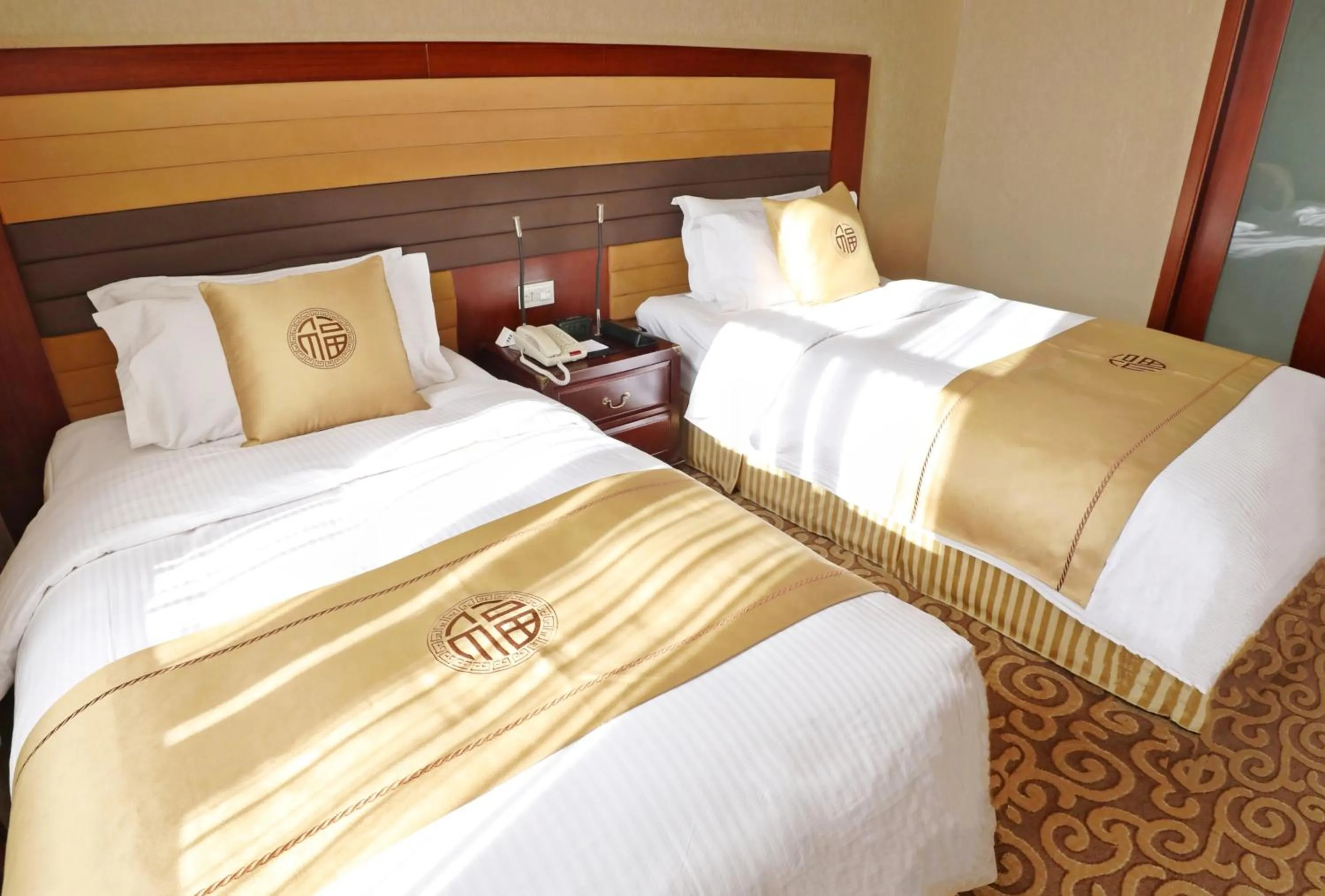 Bed in Jianguo Qianmen Beijing