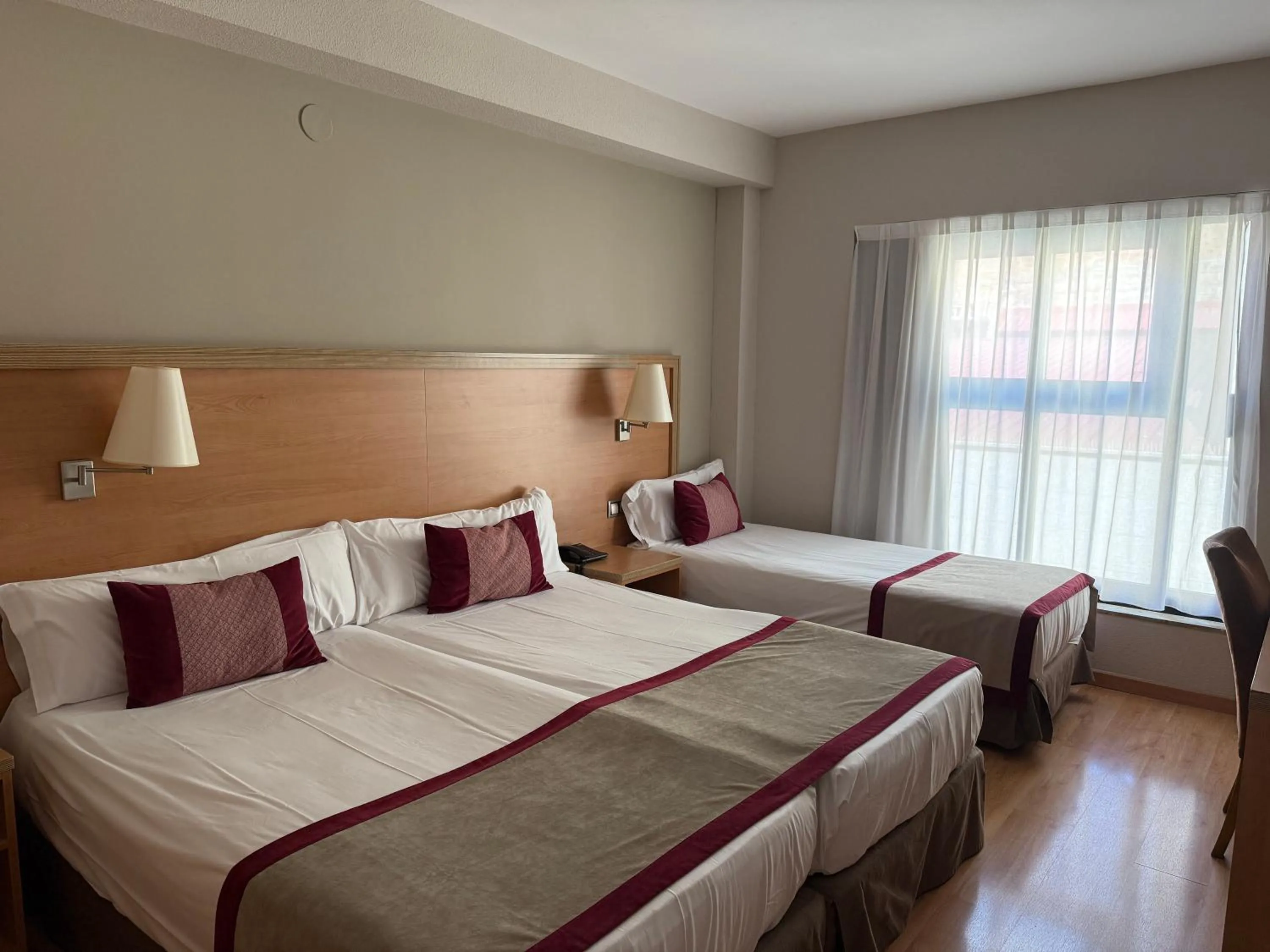 children, Bed in Hotel Real