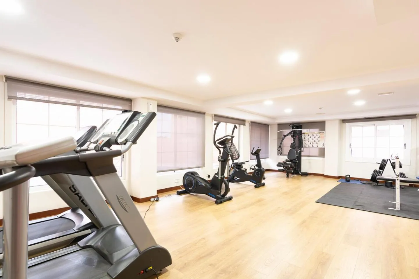 Fitness centre/facilities in Aparthotel Los Girasoles