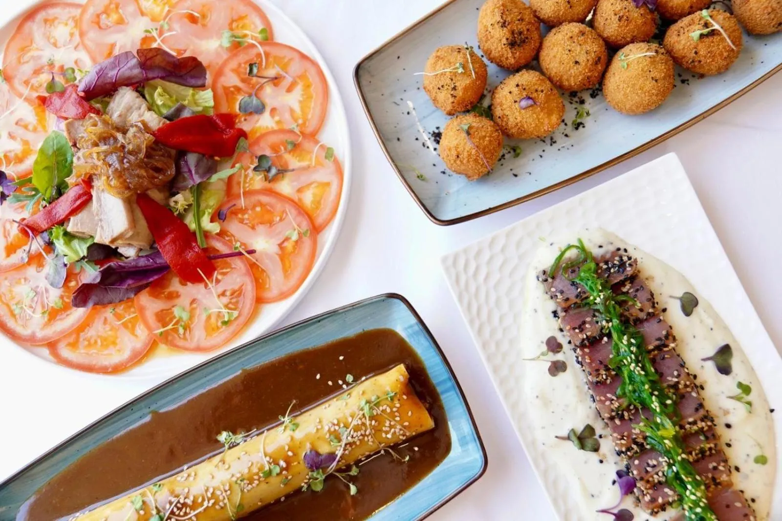 Restaurant/places to eat in Aparthotel Los Girasoles