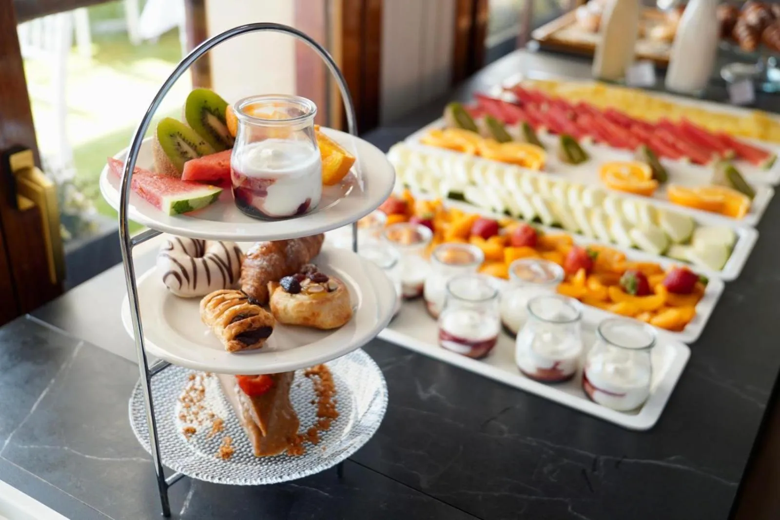 Breakfast in Aparthotel Los Girasoles