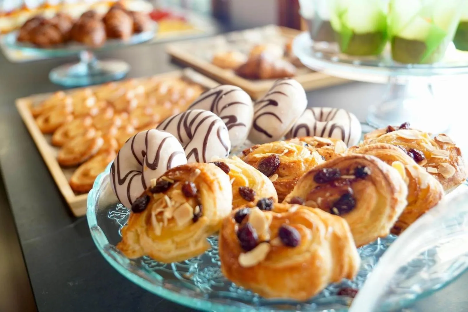 Breakfast in Aparthotel Los Girasoles