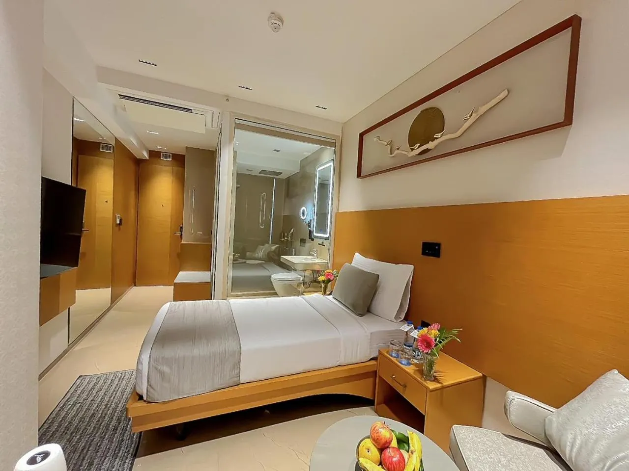 Photo of the whole room, Bed in Morvee Hotels Alipore Kolkata