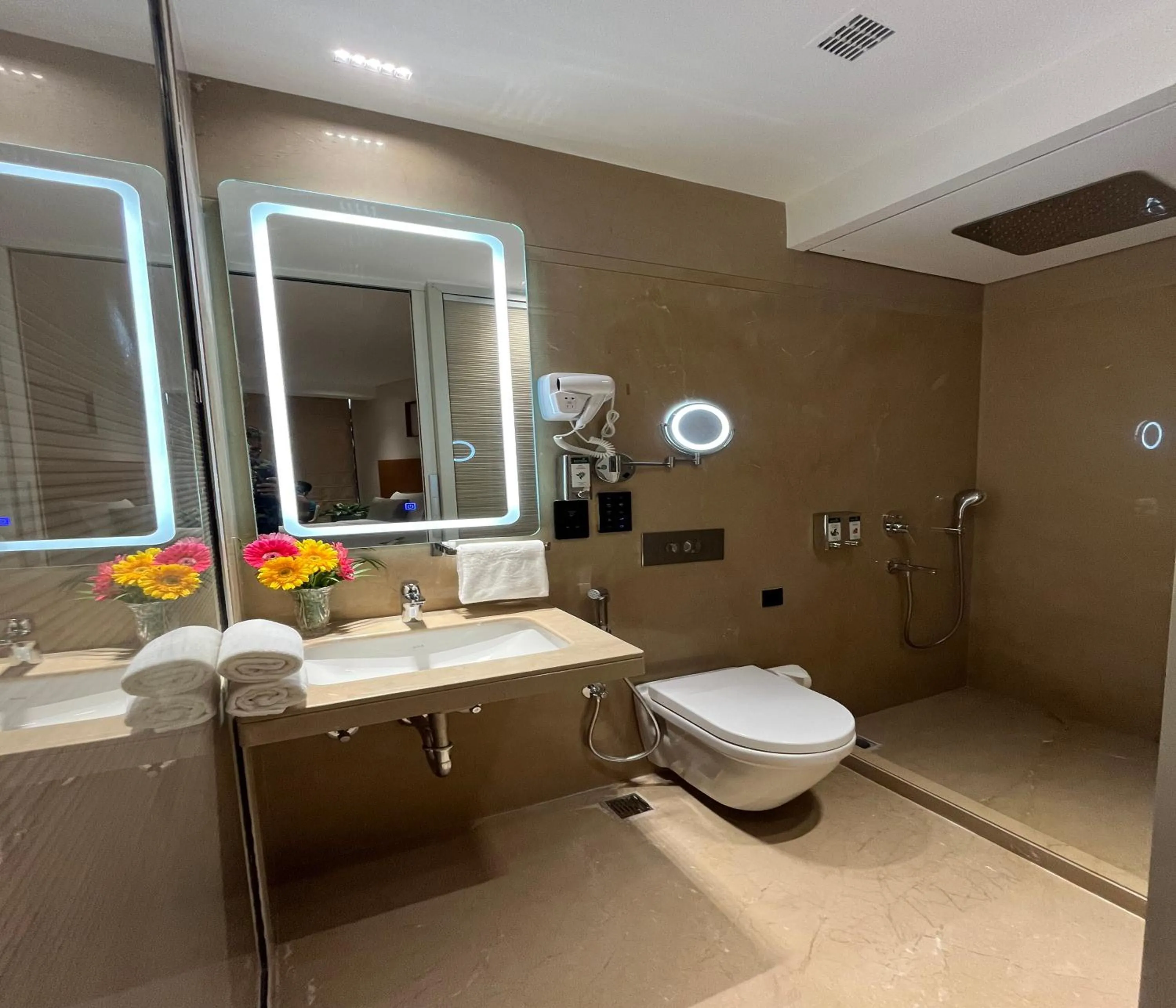 Bathroom in Morvee Hotels Alipore Kolkata