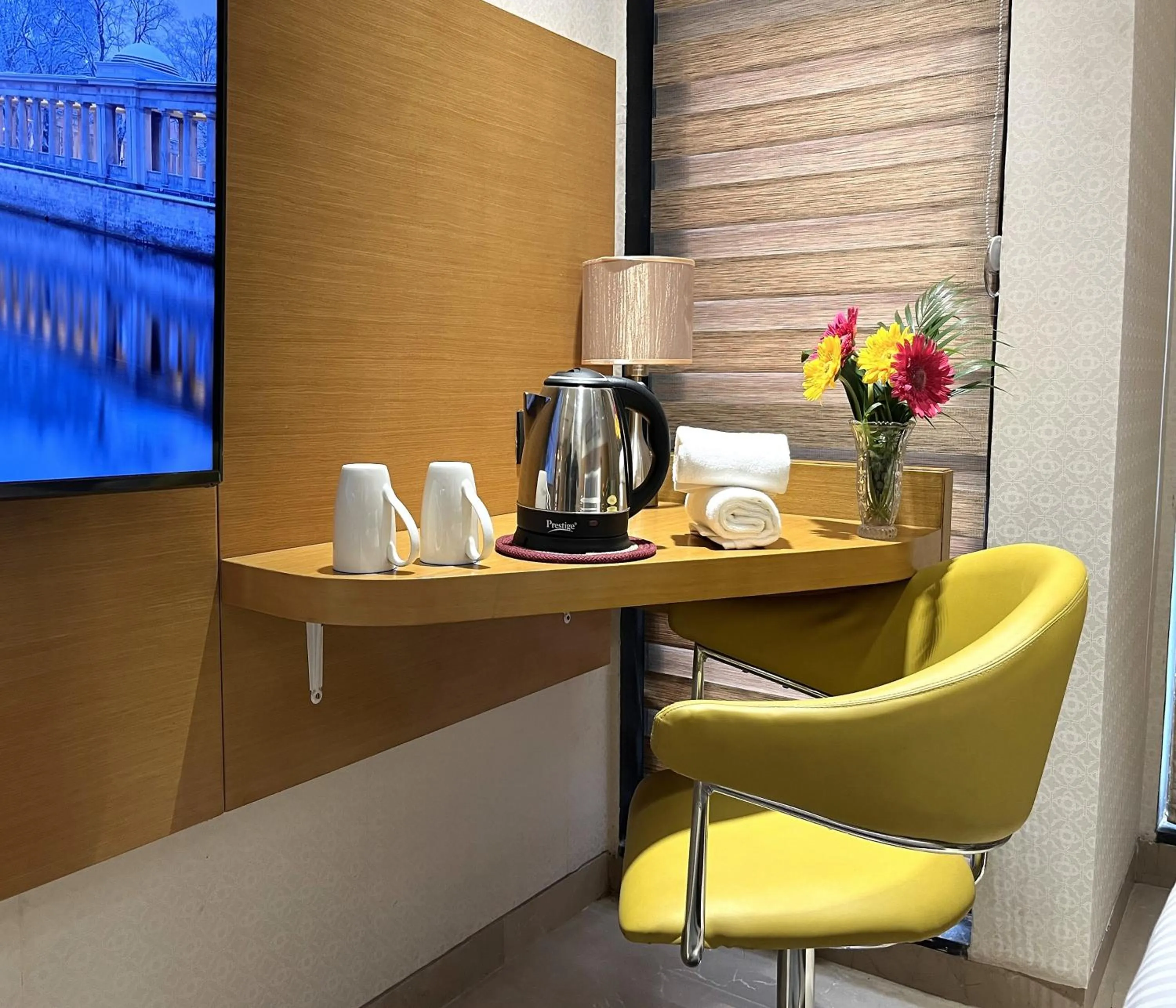 Coffee/tea facilities in Morvee Hotels Alipore Kolkata