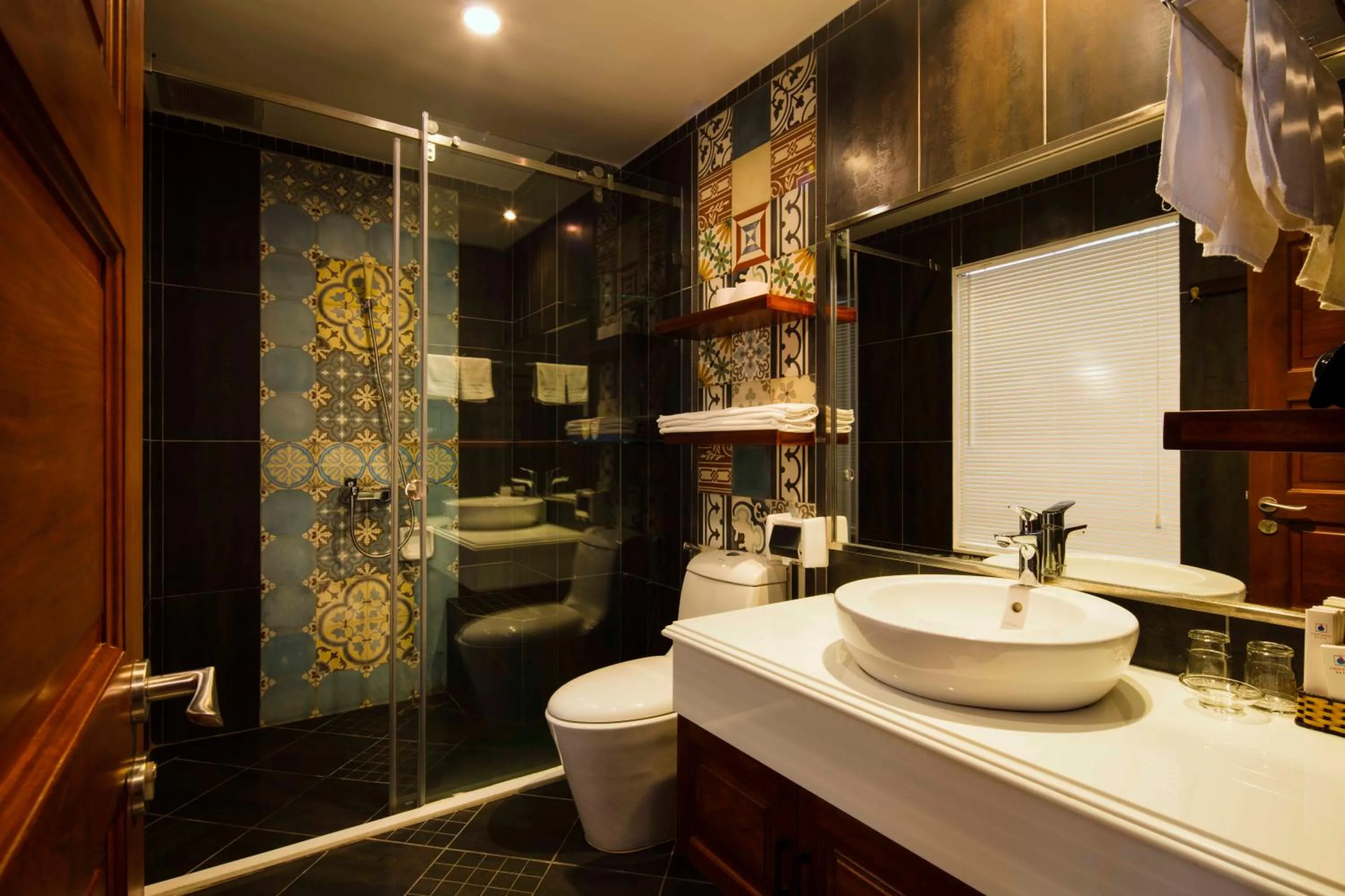 Bathroom in Vien Dong Hotel 2