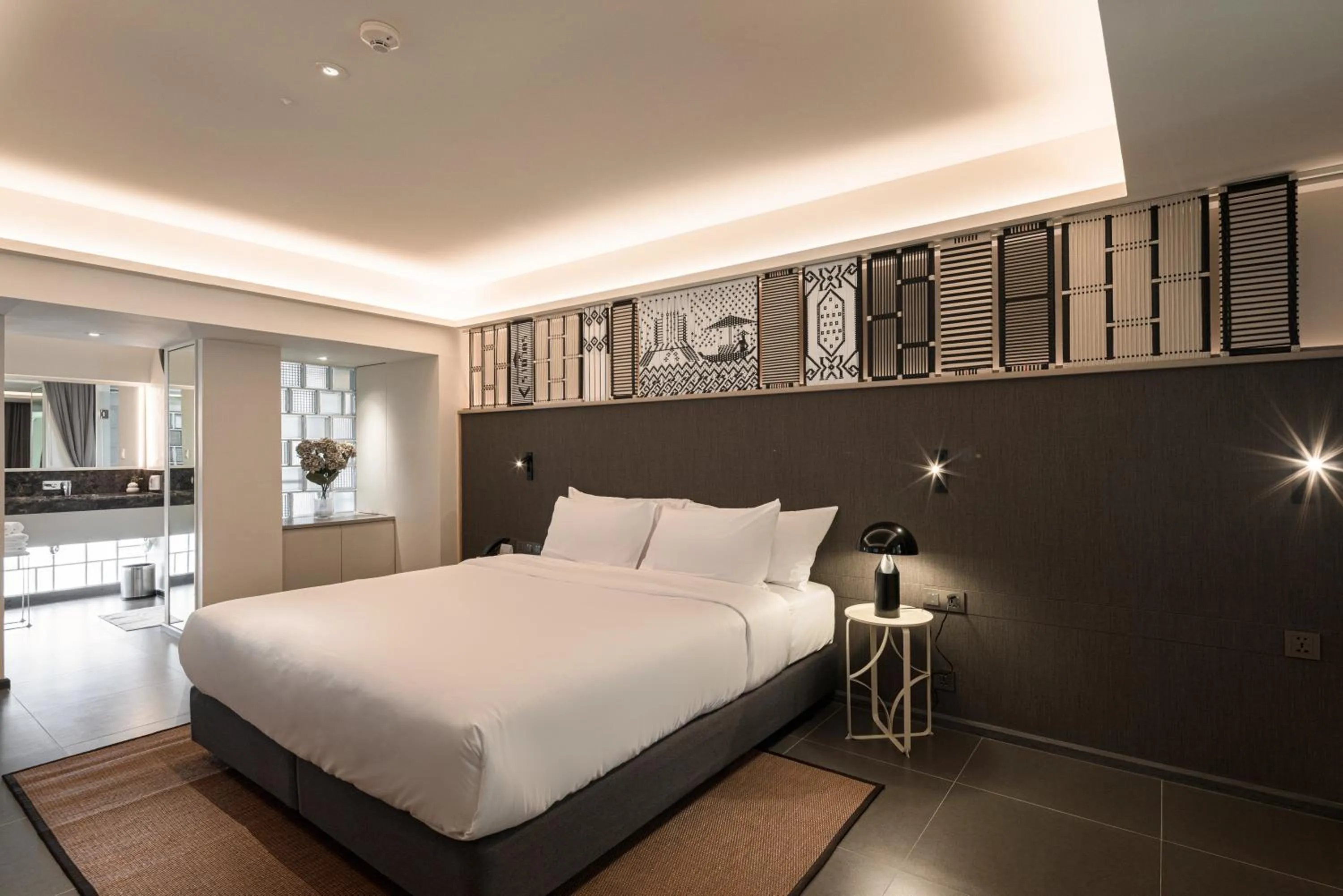 Bed in YANH Ratchawat Hotel