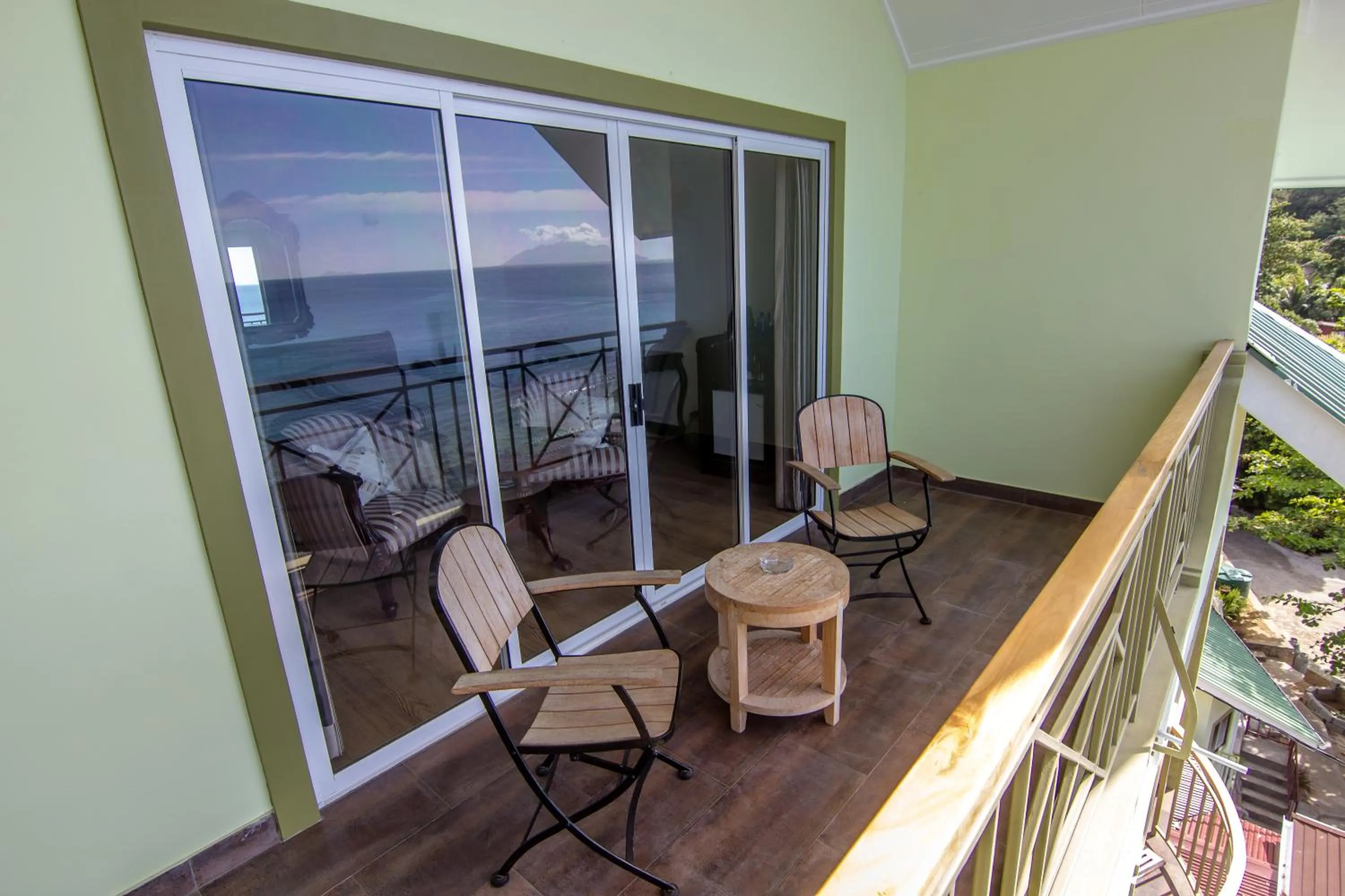 Balcony/Terrace in Treasure Cove Hotel & Restaurant
