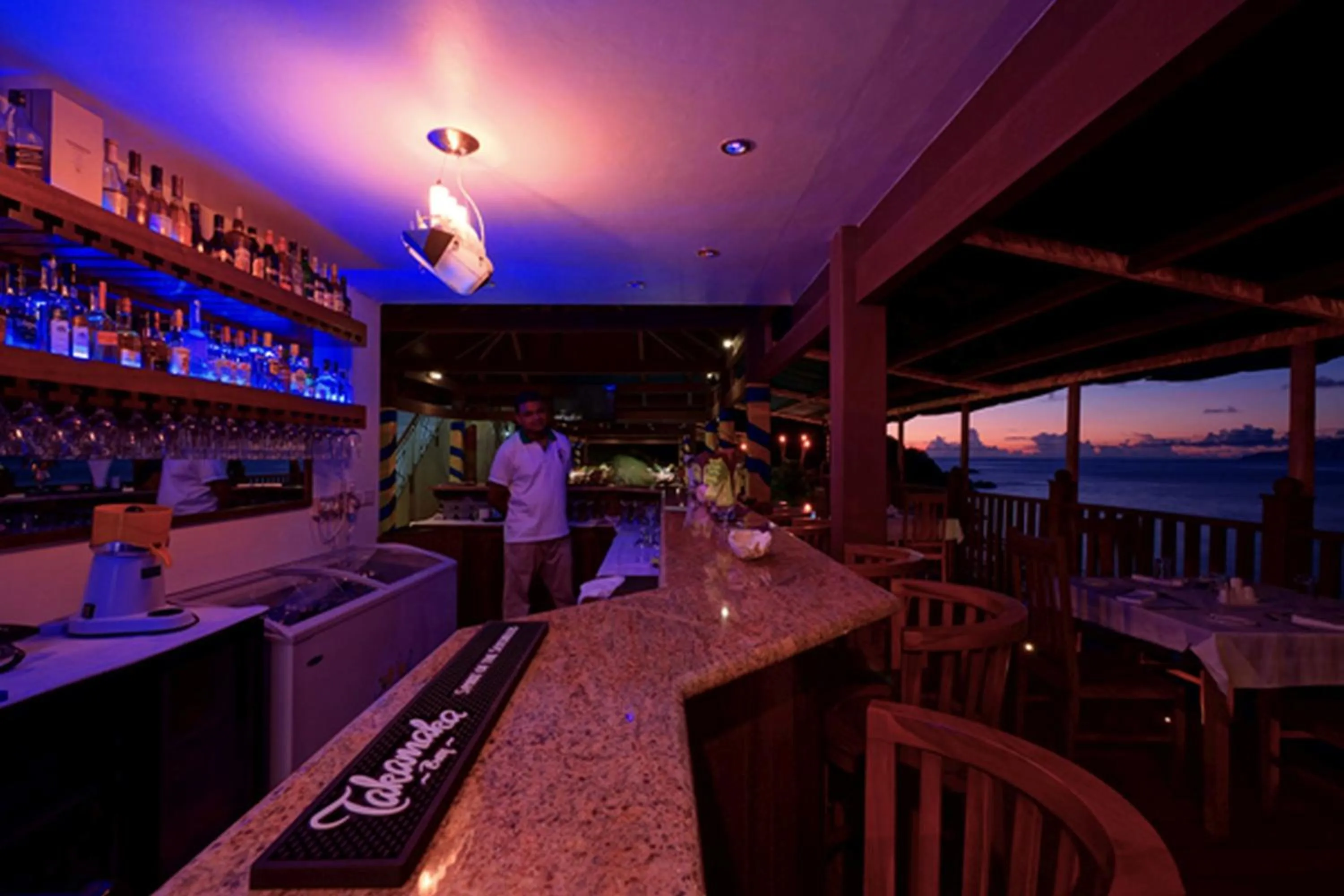 Lounge or bar in Treasure Cove Hotel & Restaurant