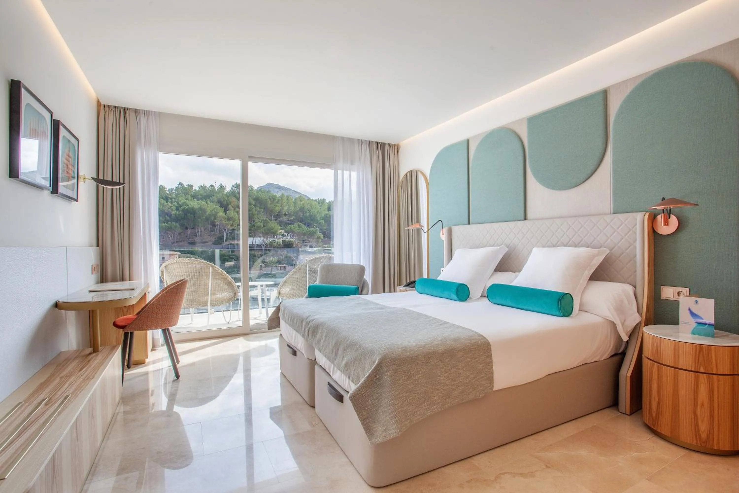 Photo of the whole room, Bed in Grupotel Molins