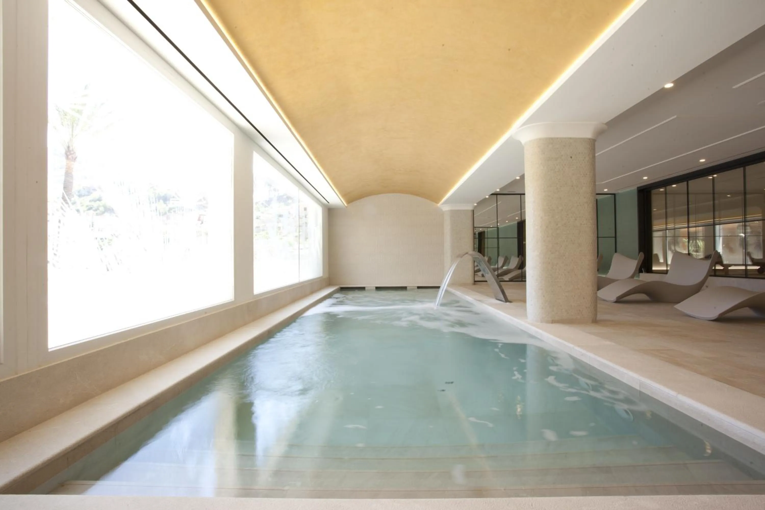 Swimming pool in Grupotel Molins