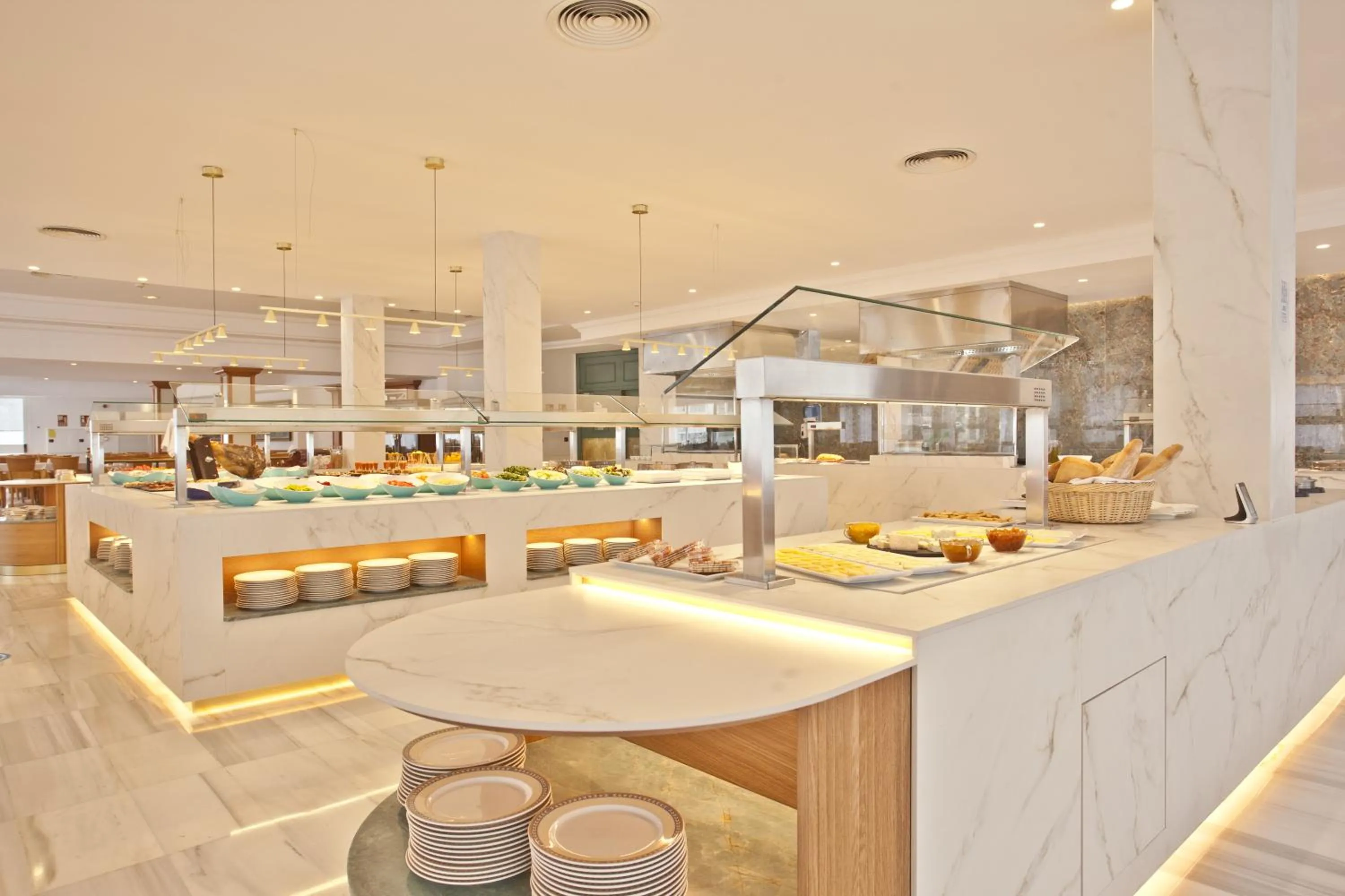 Restaurant/places to eat in Grupotel Molins