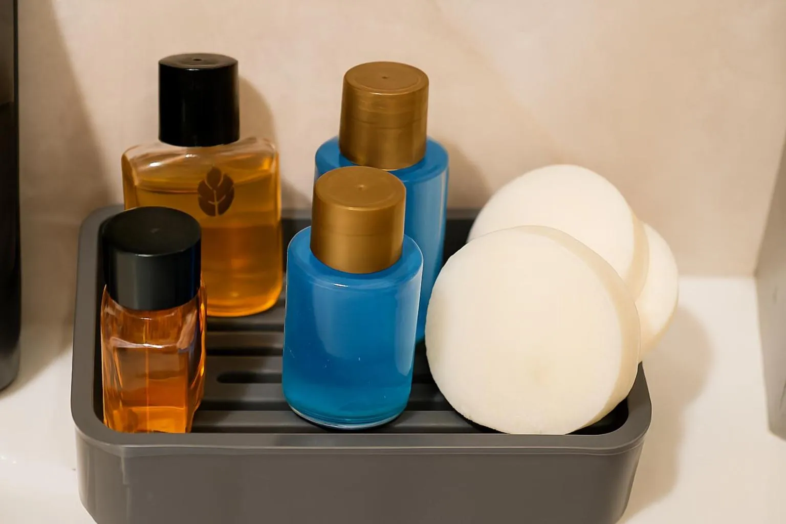 Bathroom in CALENBERG HOTEL