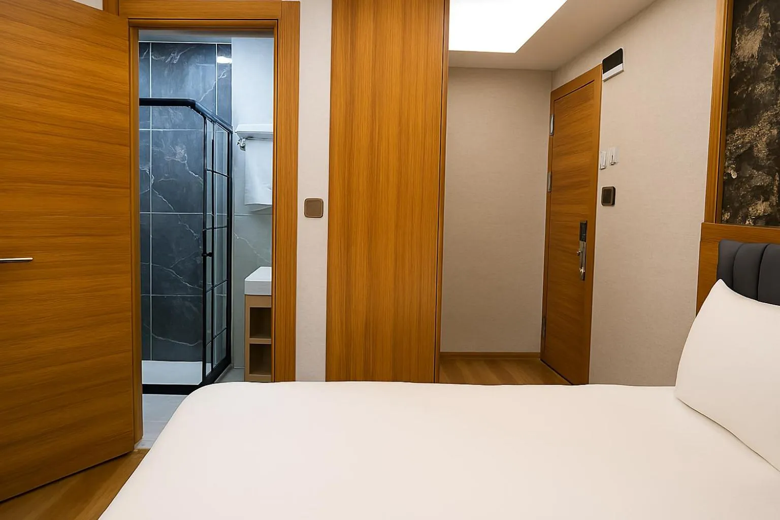 Bed in CALENBERG HOTEL