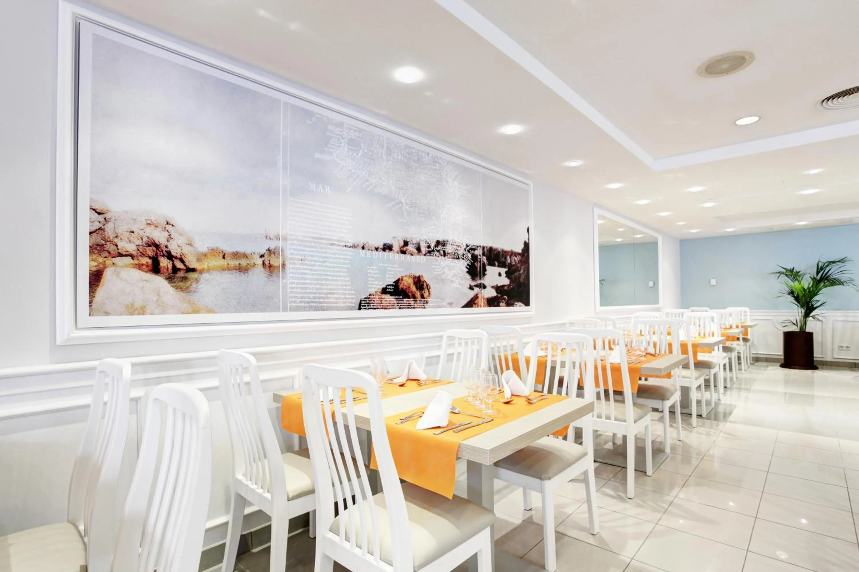Restaurant/places to eat in Grupotel Mar de Menorca
