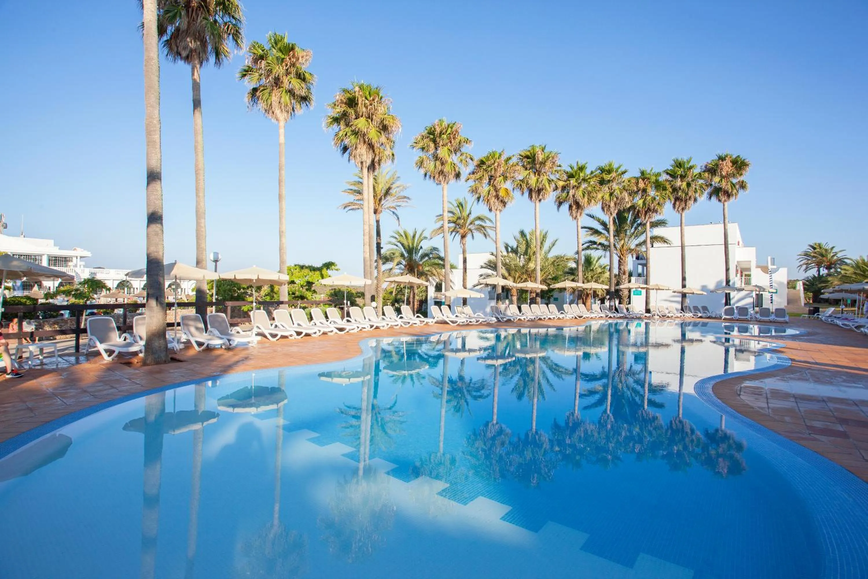 Day in Grupotel Mar de Menorca