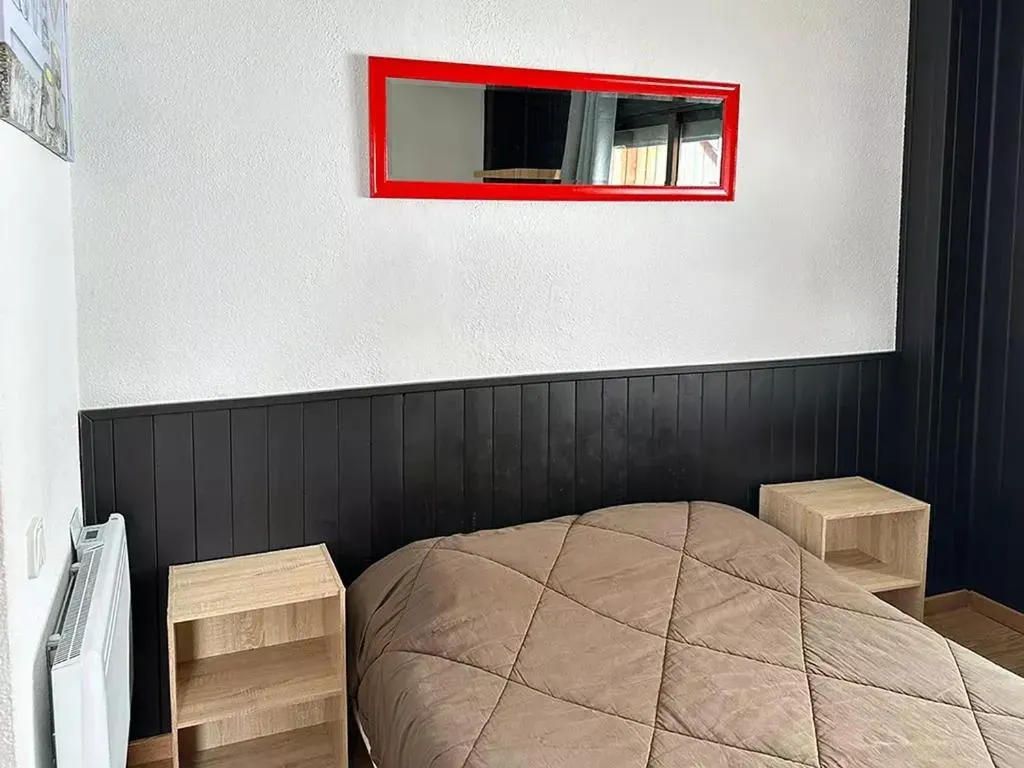 Bed in Apartamentos Solaris 3000