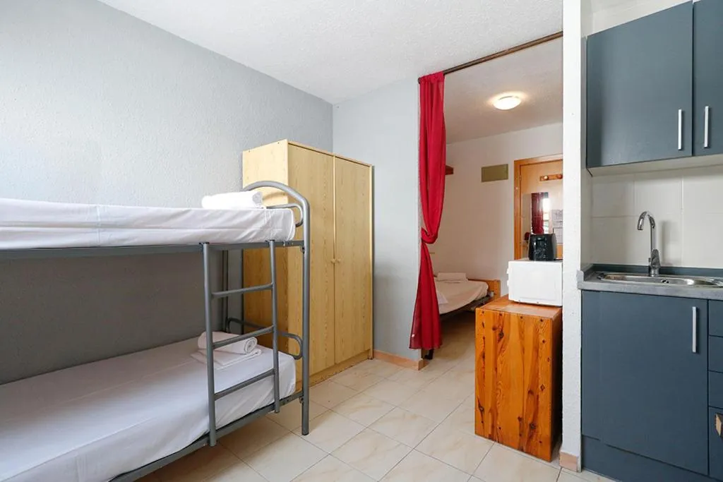 Bed in Apartamentos Solaris 3000