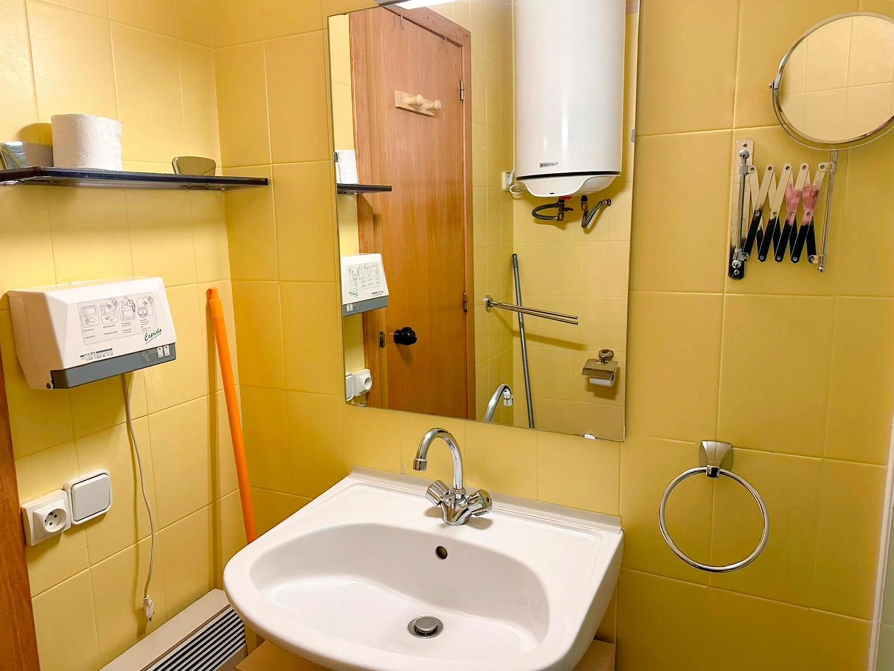 Bathroom in Apartamentos Solaris 3000