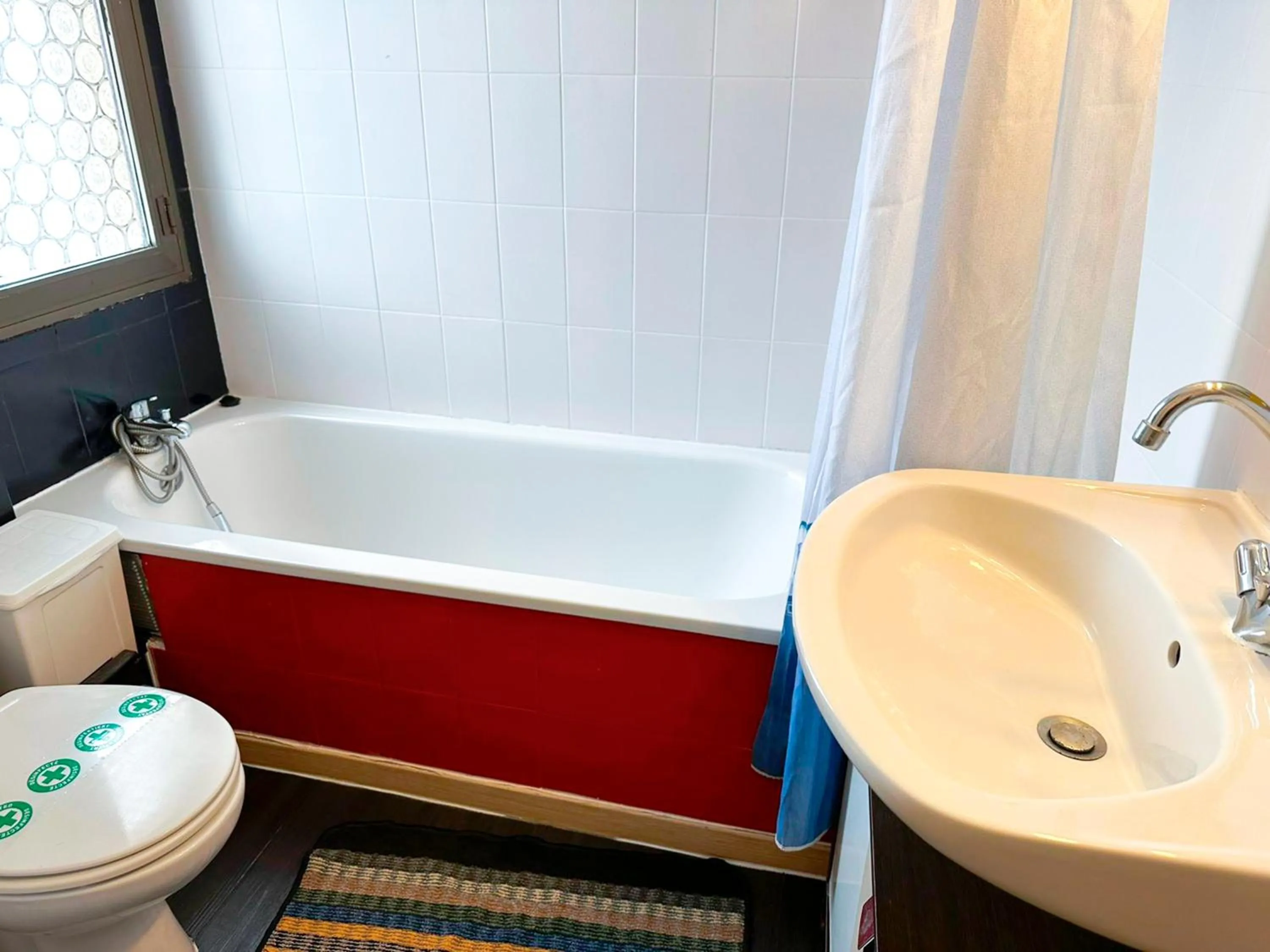 Bathroom in Apartamentos Solaris 3000