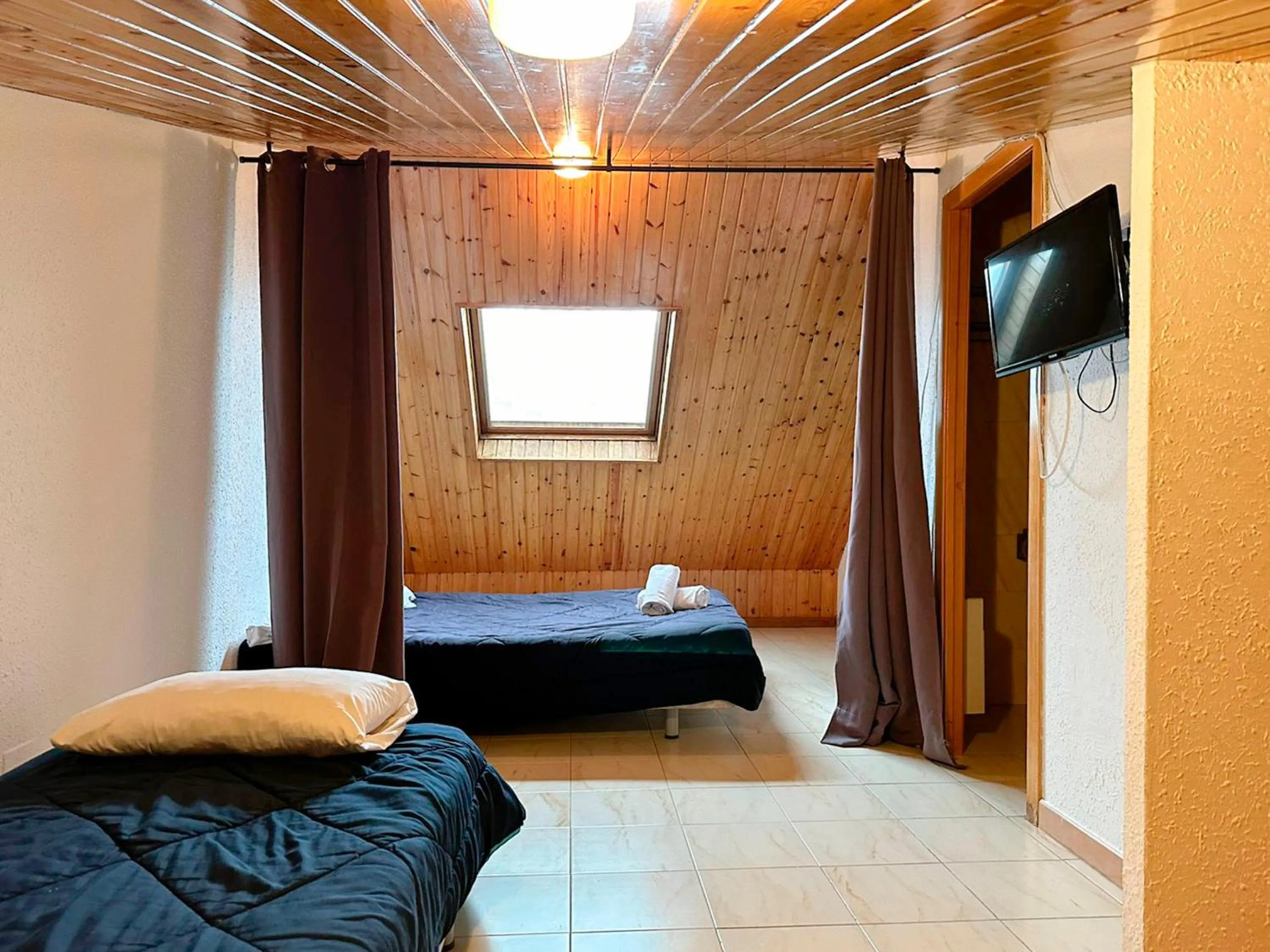 Bedroom, Bed in Apartamentos Solaris 3000