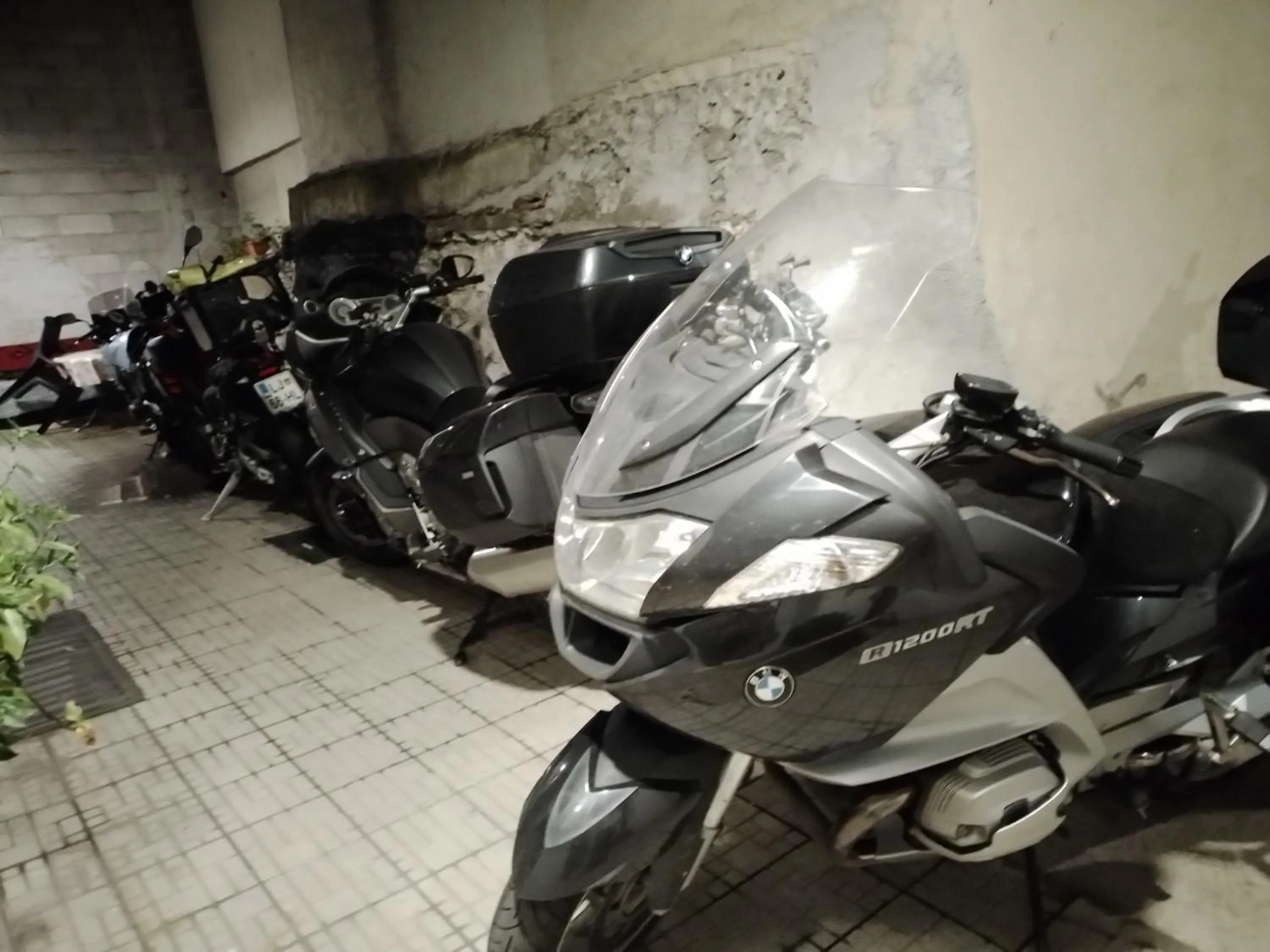 Parking in Guesthouse Sanja - Apartments 212