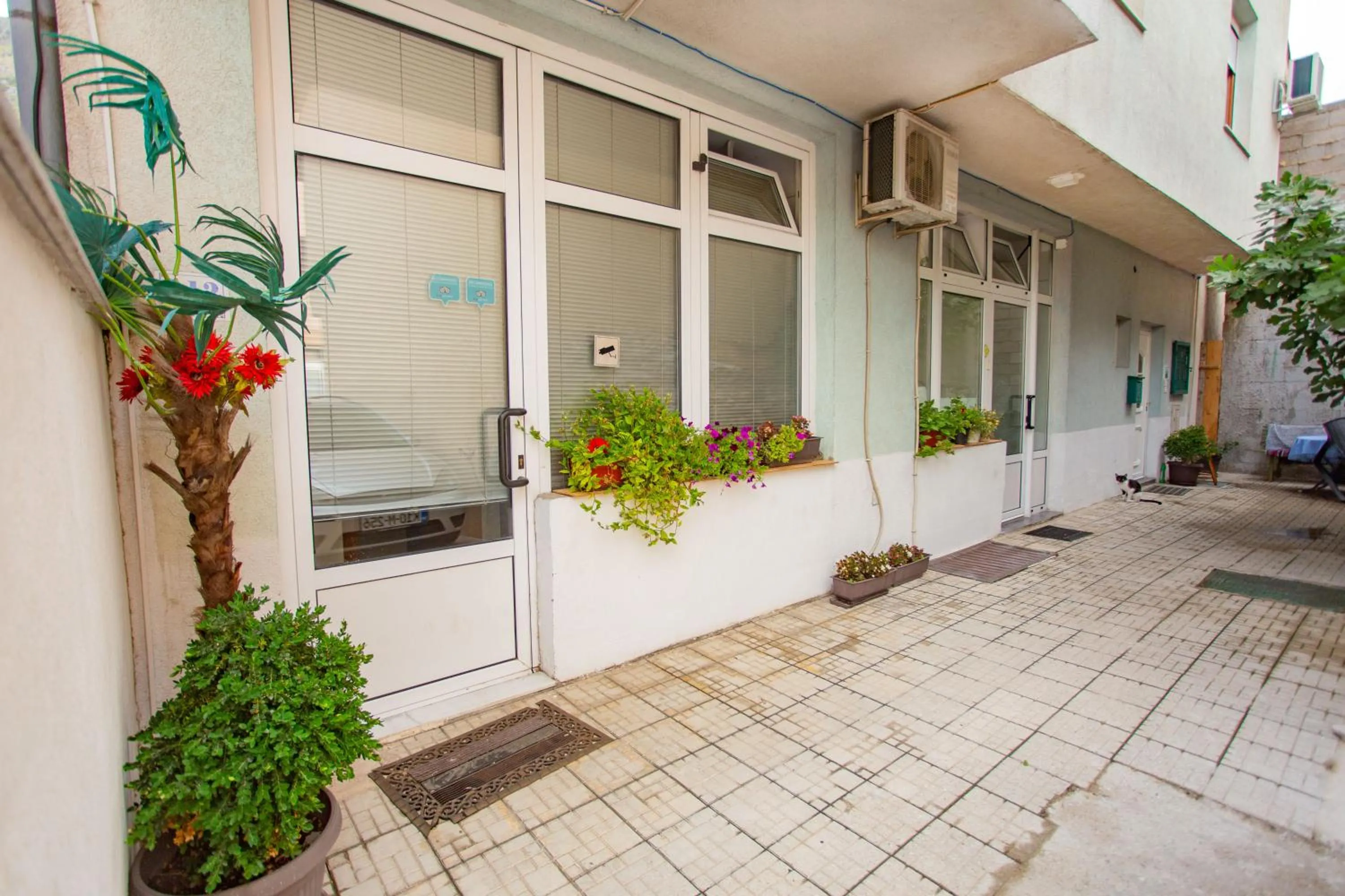 Patio in Guesthouse Sanja - Apartments 212