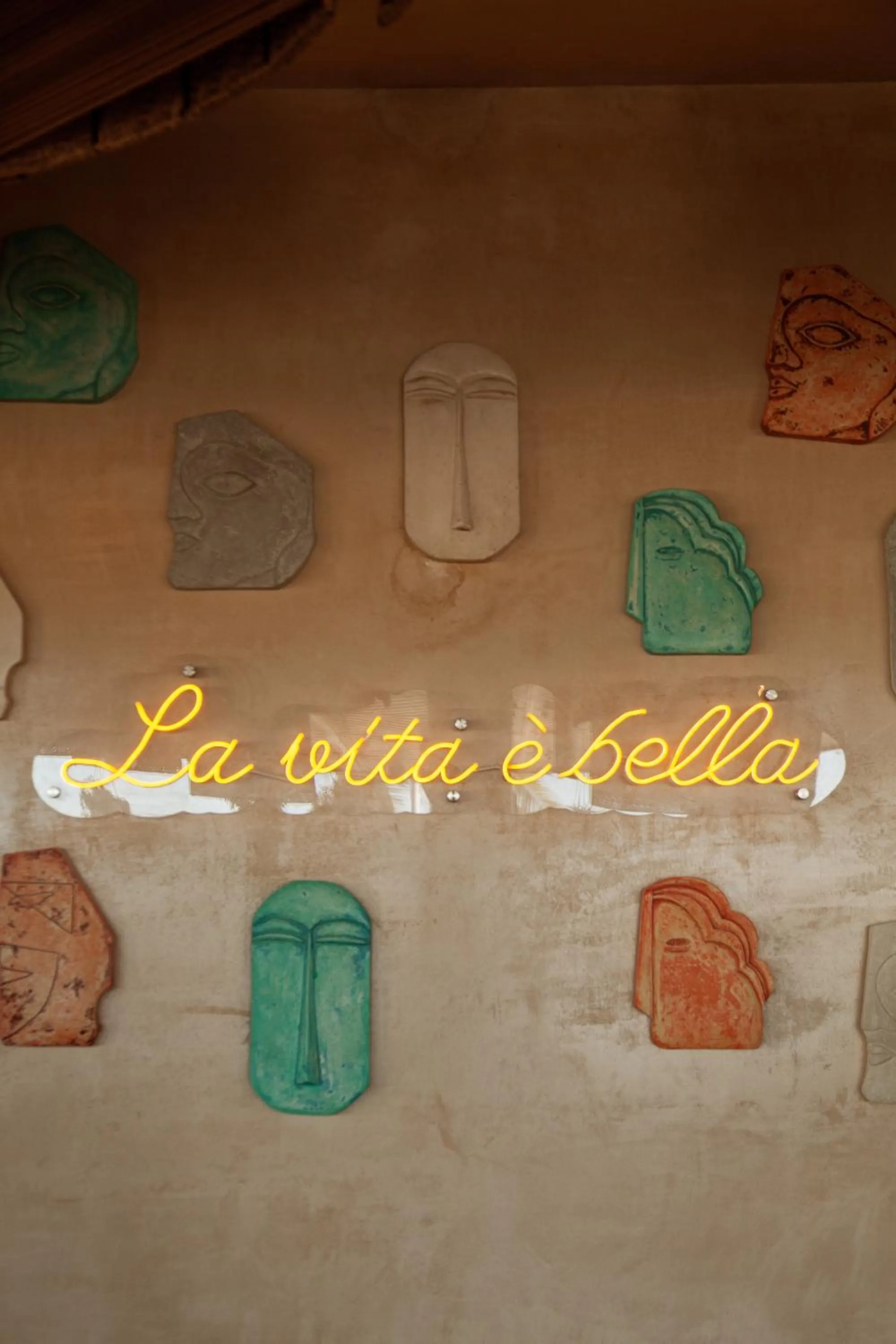 Logo/Certificate/Sign in Hotel Scappata