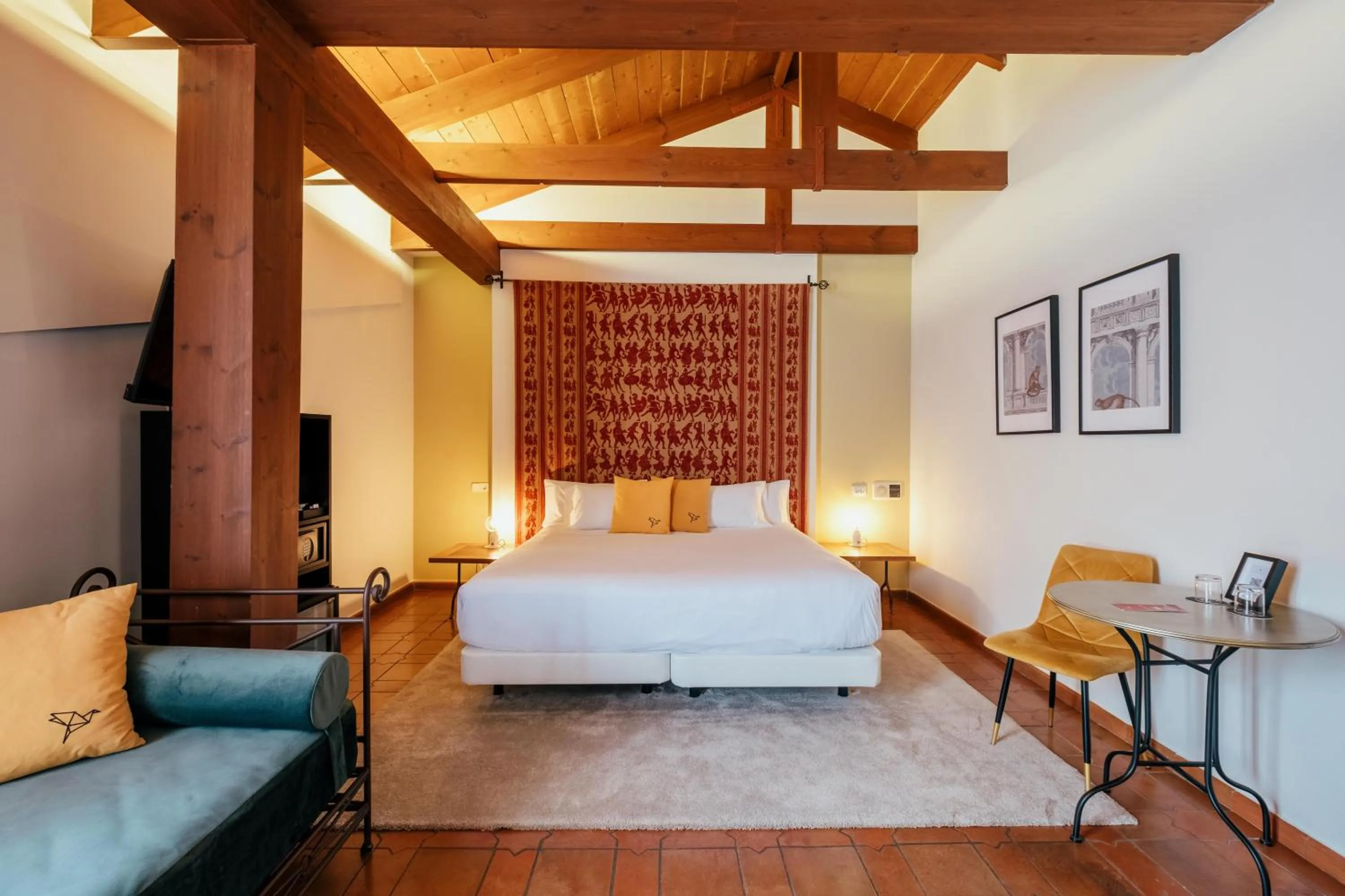 Bed in Hotel Cetina Palacio Ayala Berganza