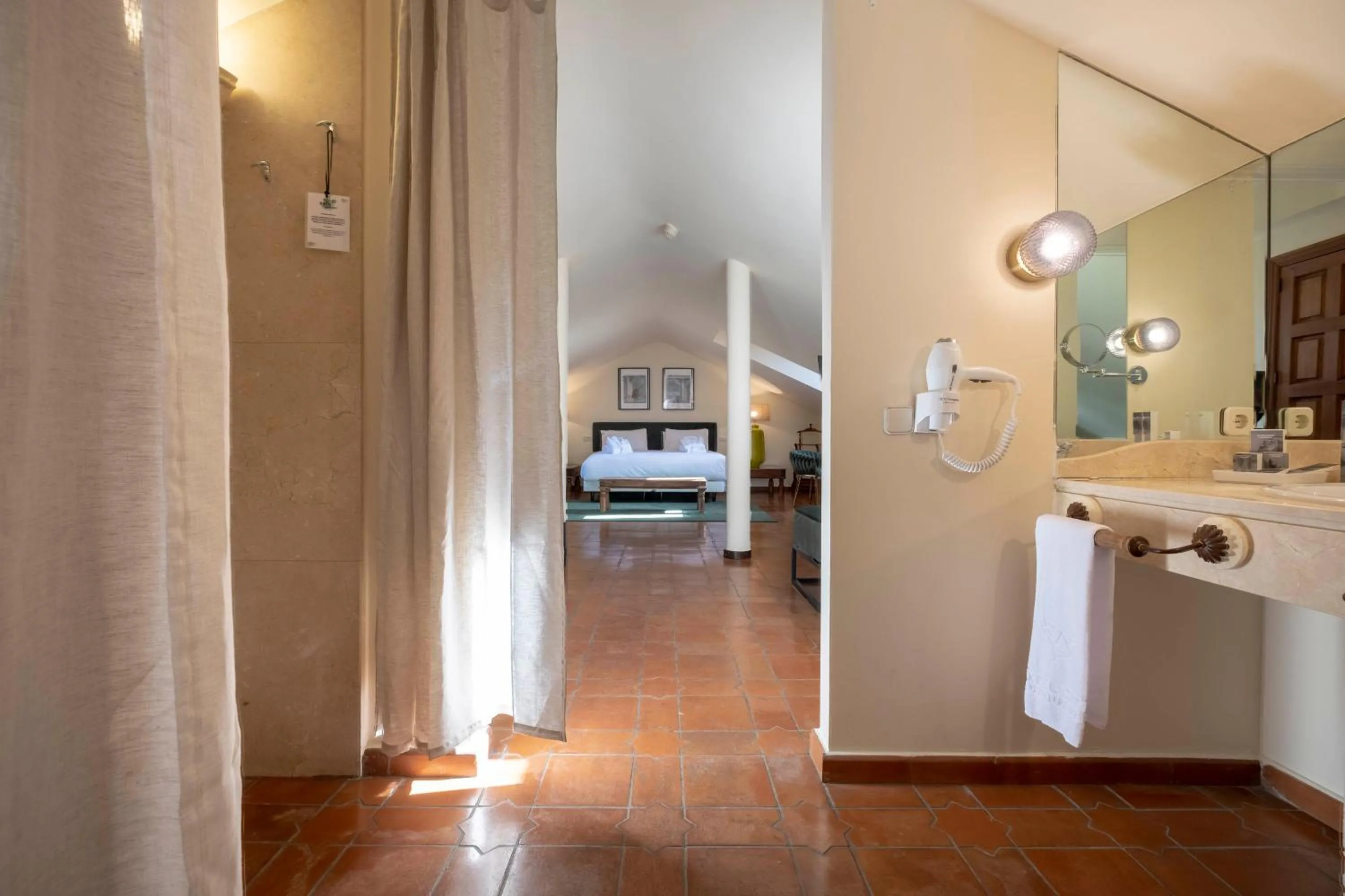 Bed in Hotel Cetina Palacio Ayala Berganza