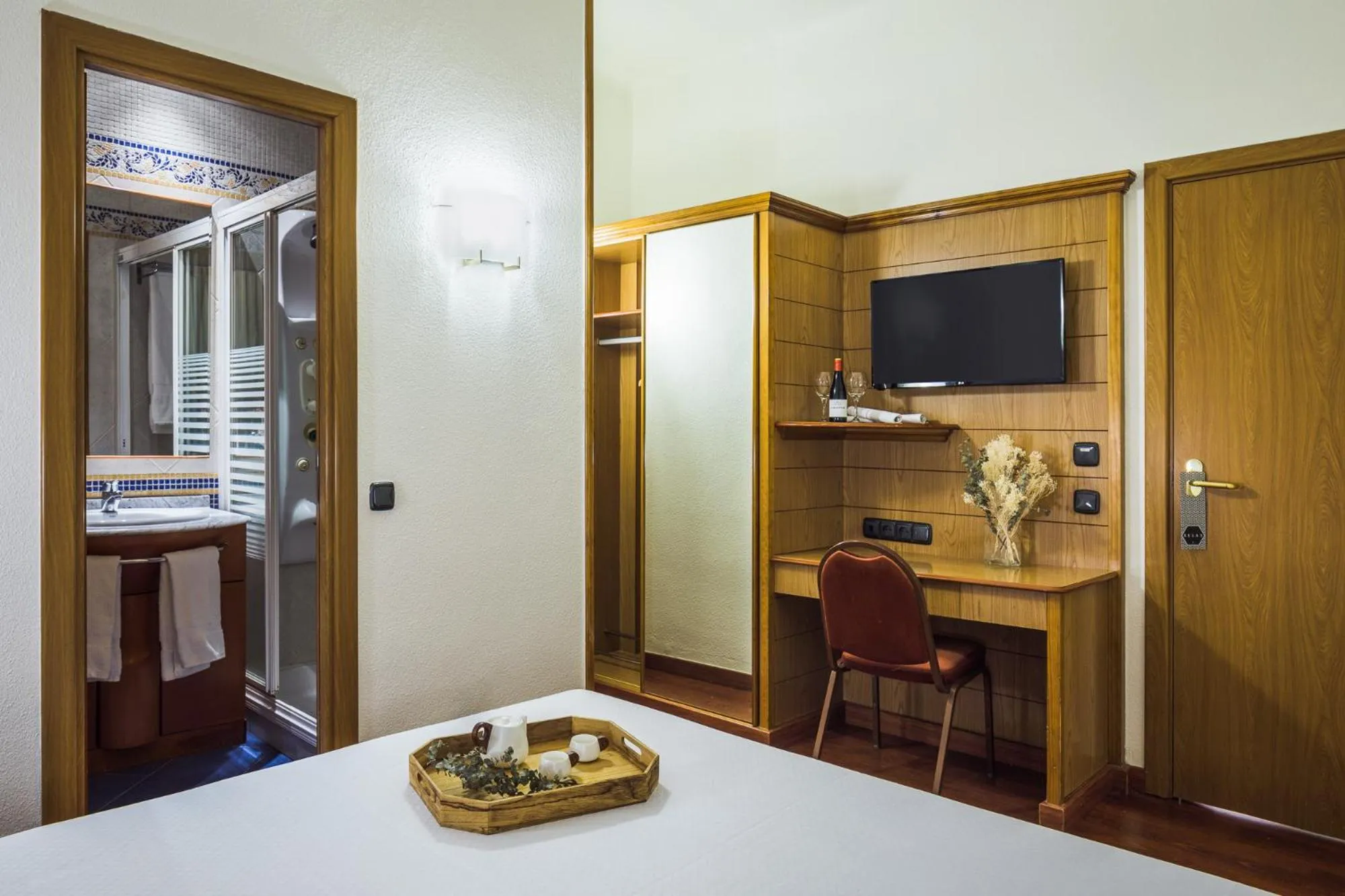 Other, Bed in Negresco Gran Via