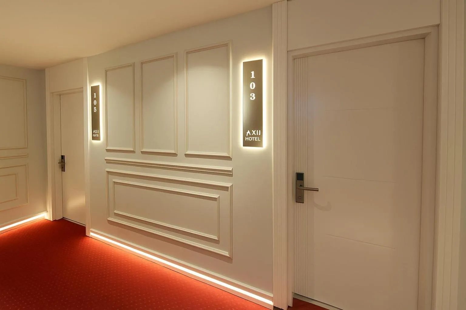 Decorative detail in AXU AIRPORT HOTEL