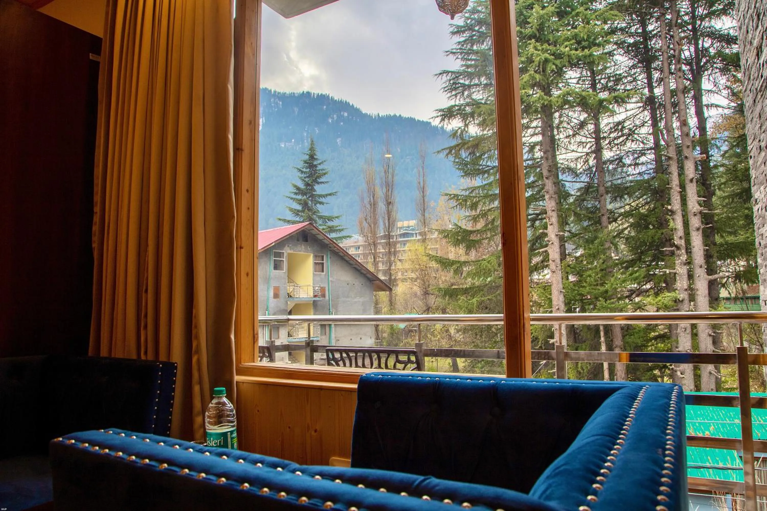 Natural landscape in North Deodar Avenue, Manali