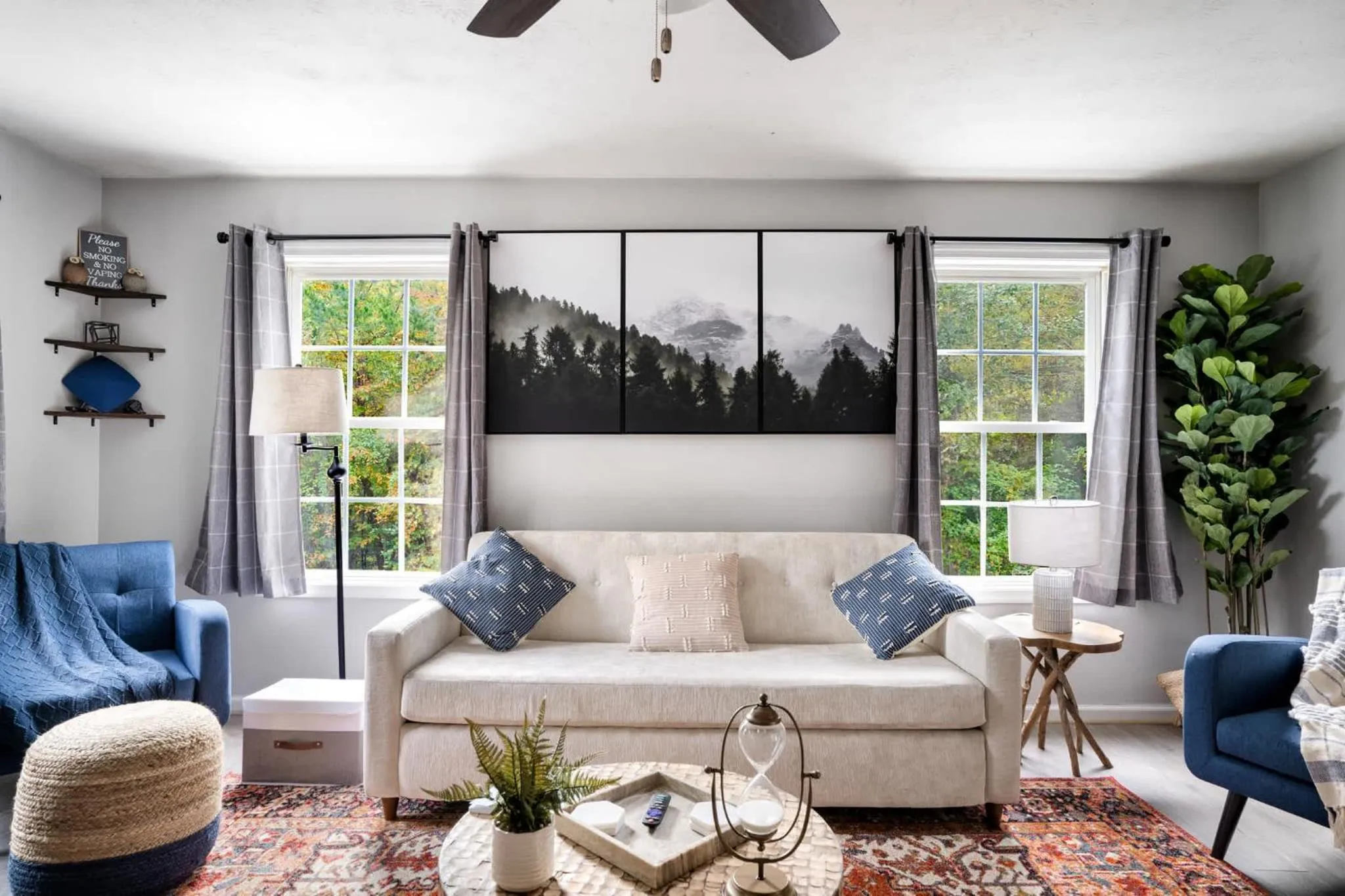 Living room in Modern decor, Hot Tub, Fire Pit & River Access!