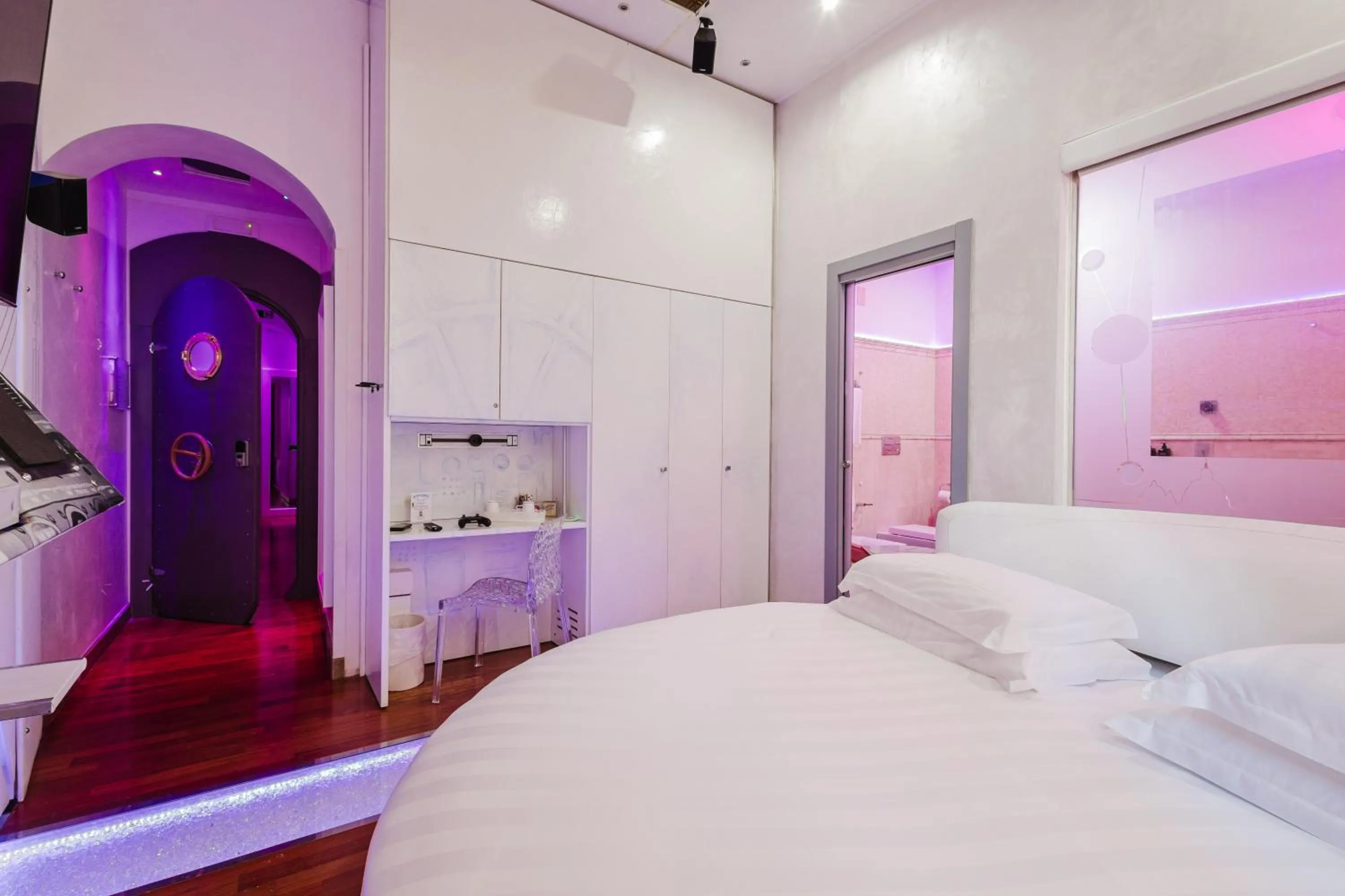 Photo of the whole room, Bed in Hotel Trecento