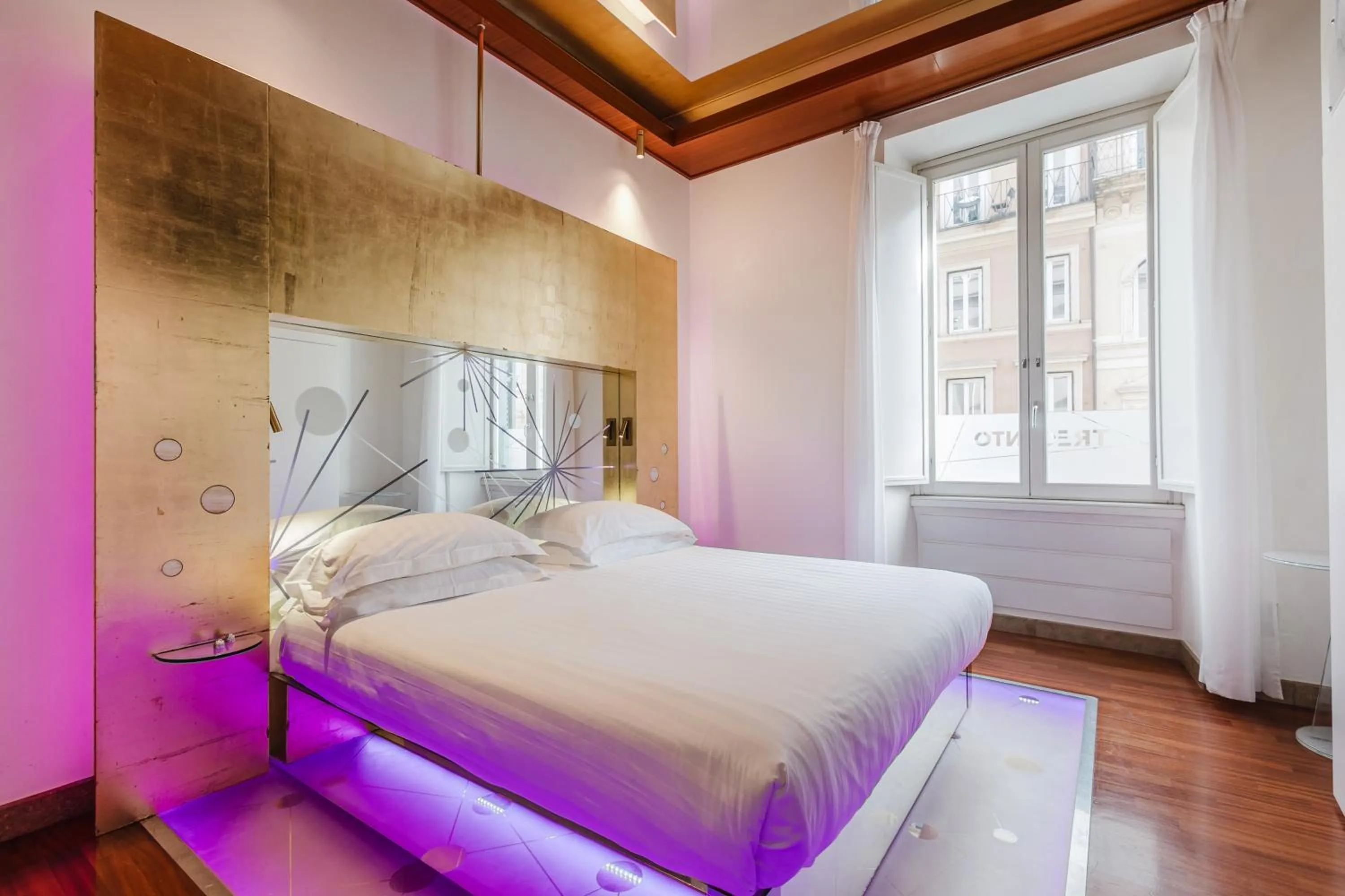 Bed in Hotel Trecento