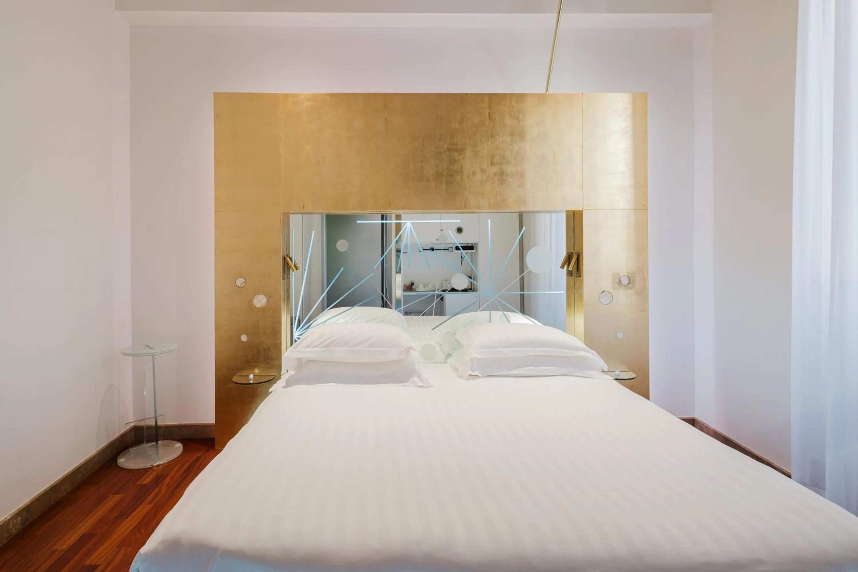 Bed in Hotel Trecento