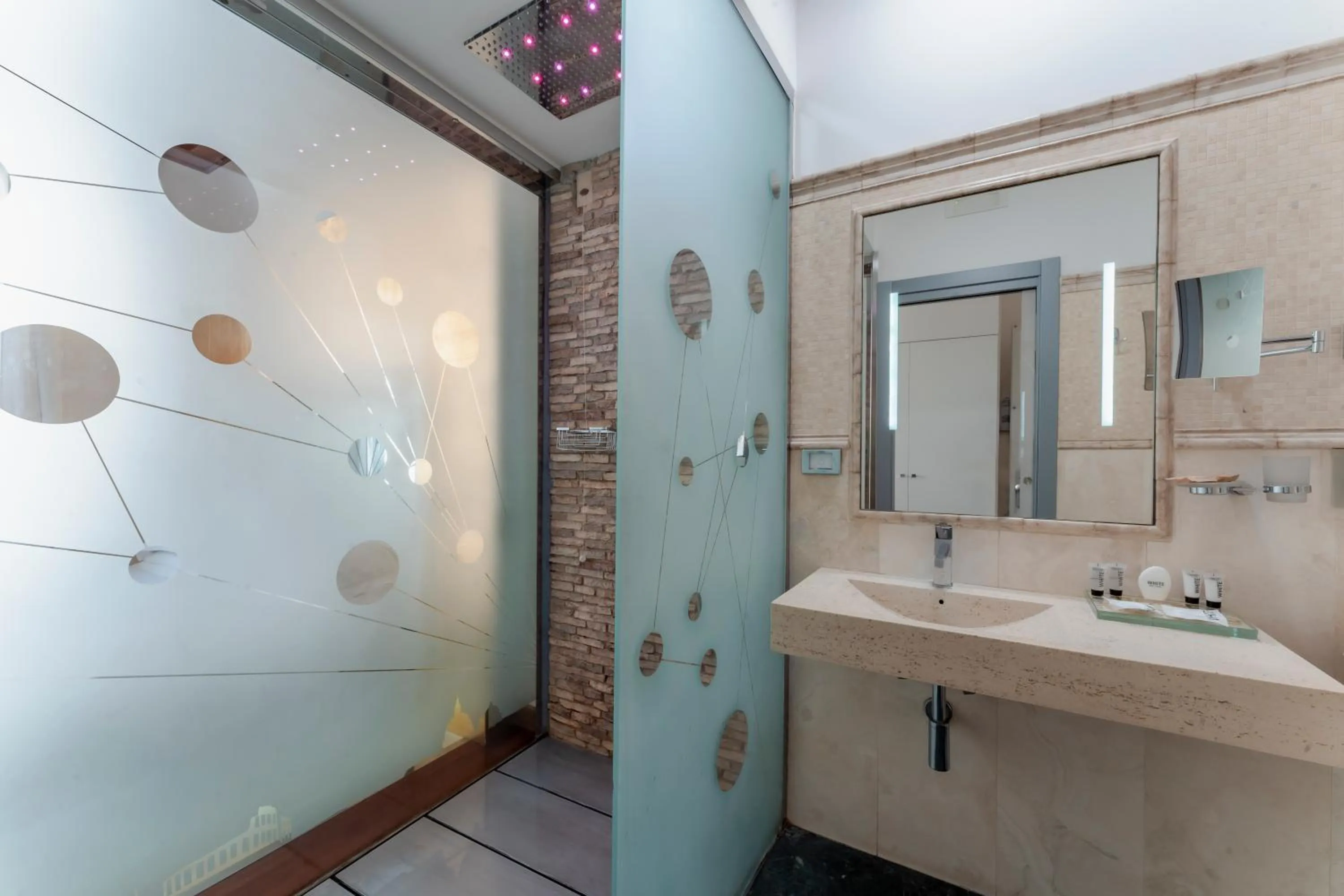 Bathroom in Hotel Trecento