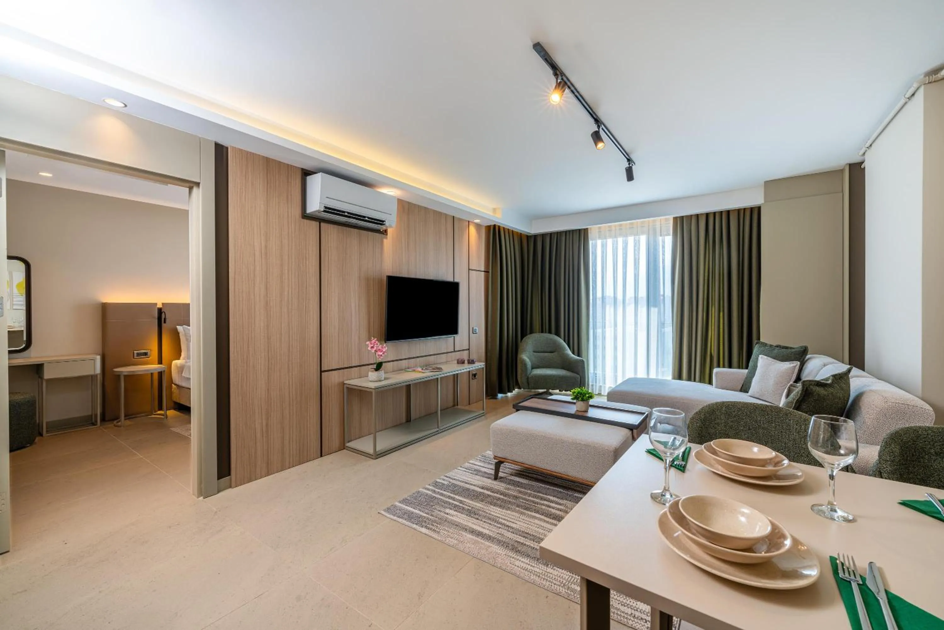 TV and multimedia, Bed in Casamax Suites