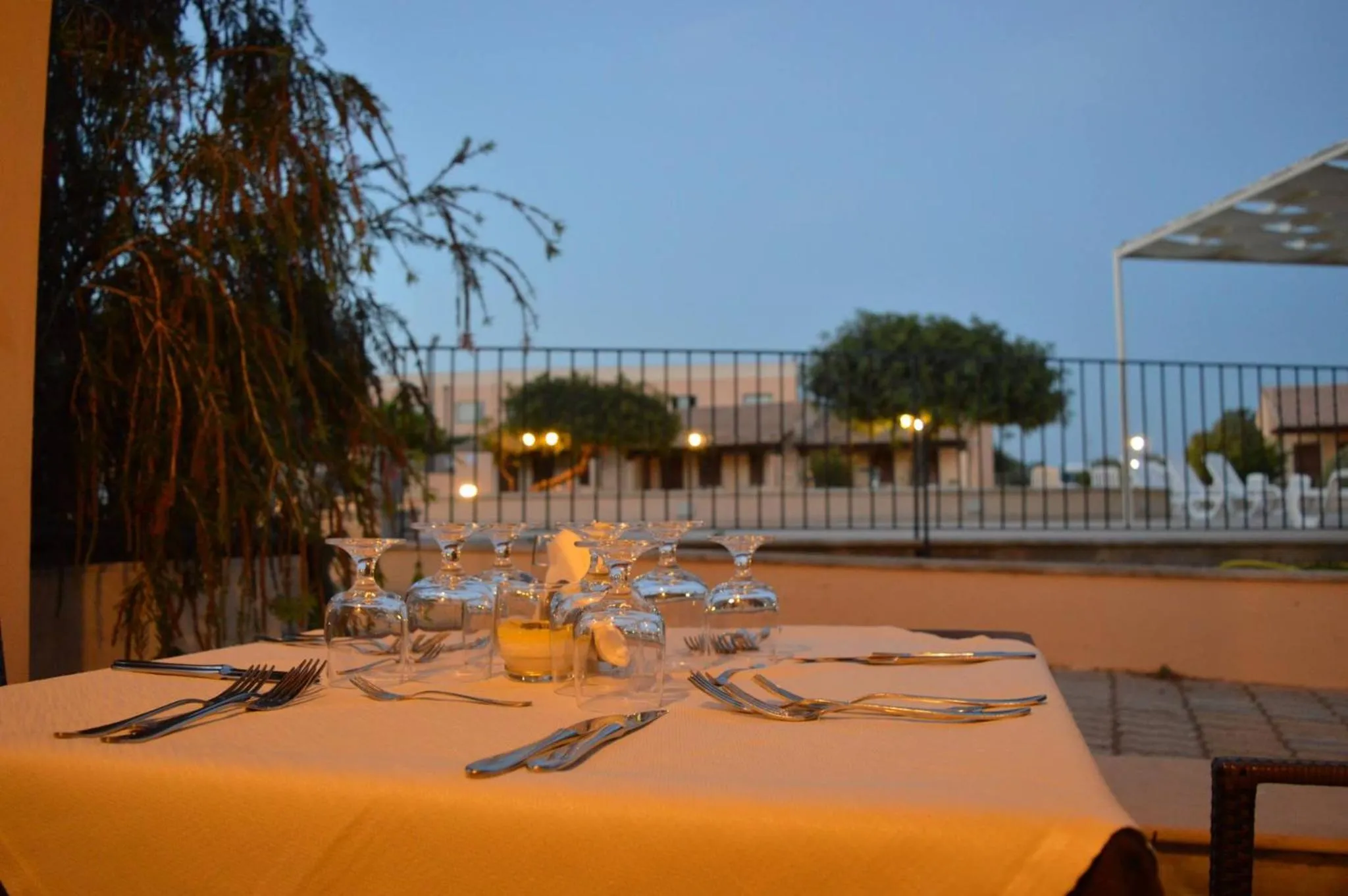 Restaurant/places to eat in Kikki Village