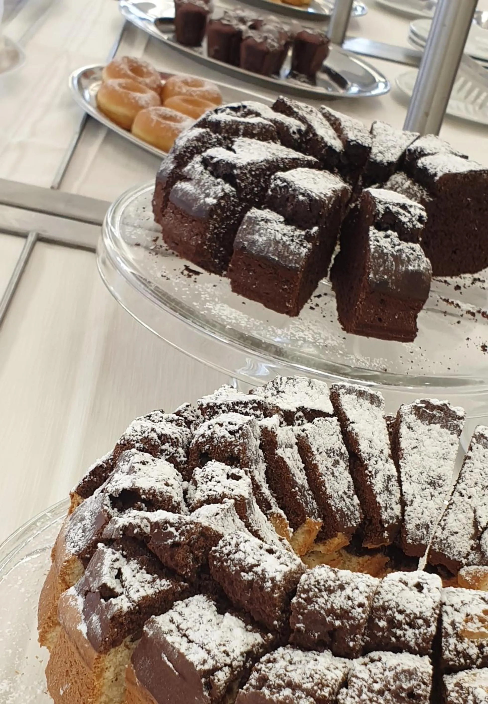 Restaurant/places to eat in Kikki Village