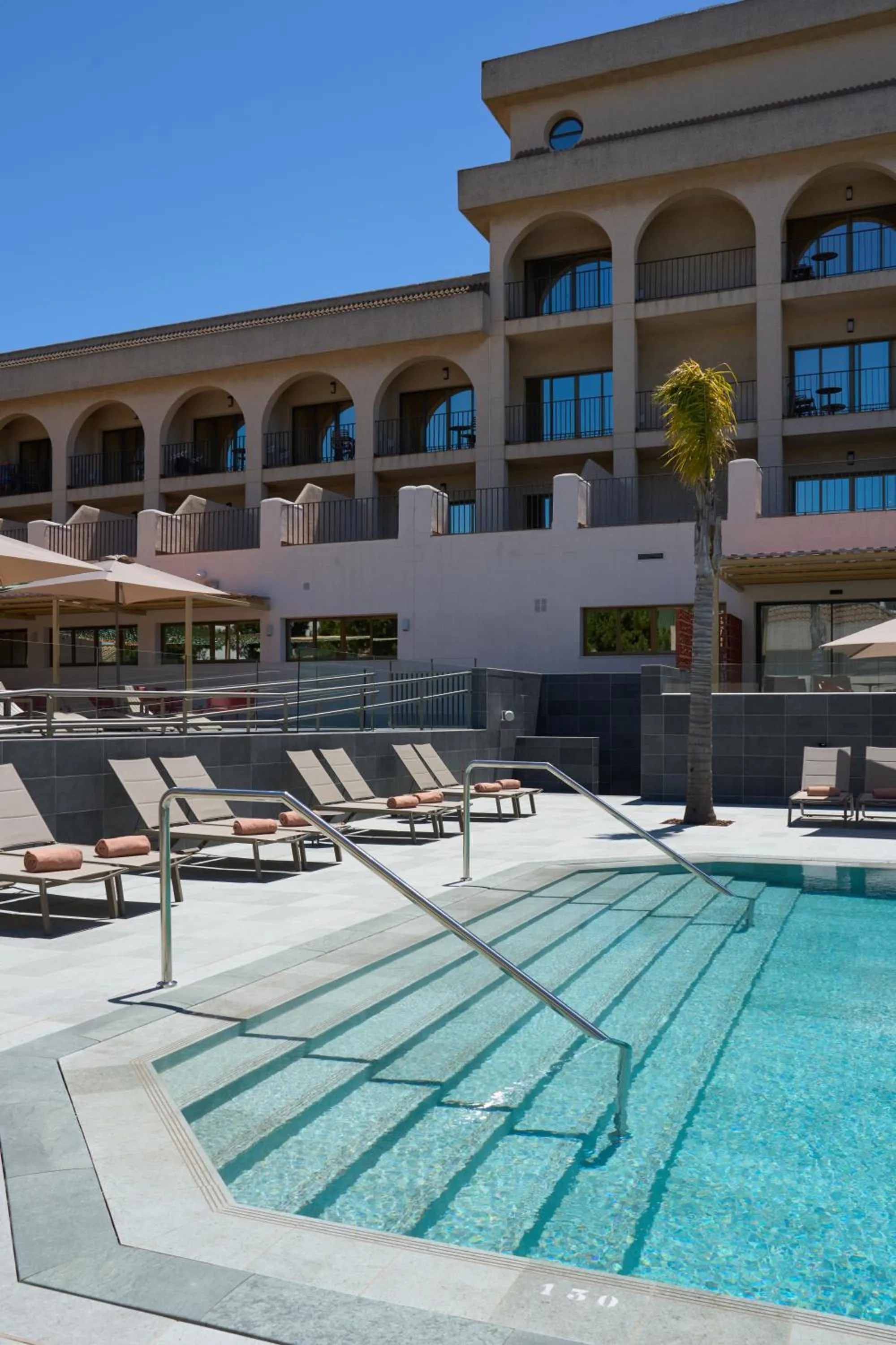 Swimming pool in Hotel Macià Doñana